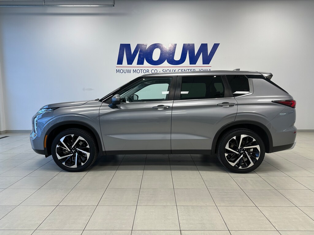 Used 2022 Mitsubishi Outlander SE SUV