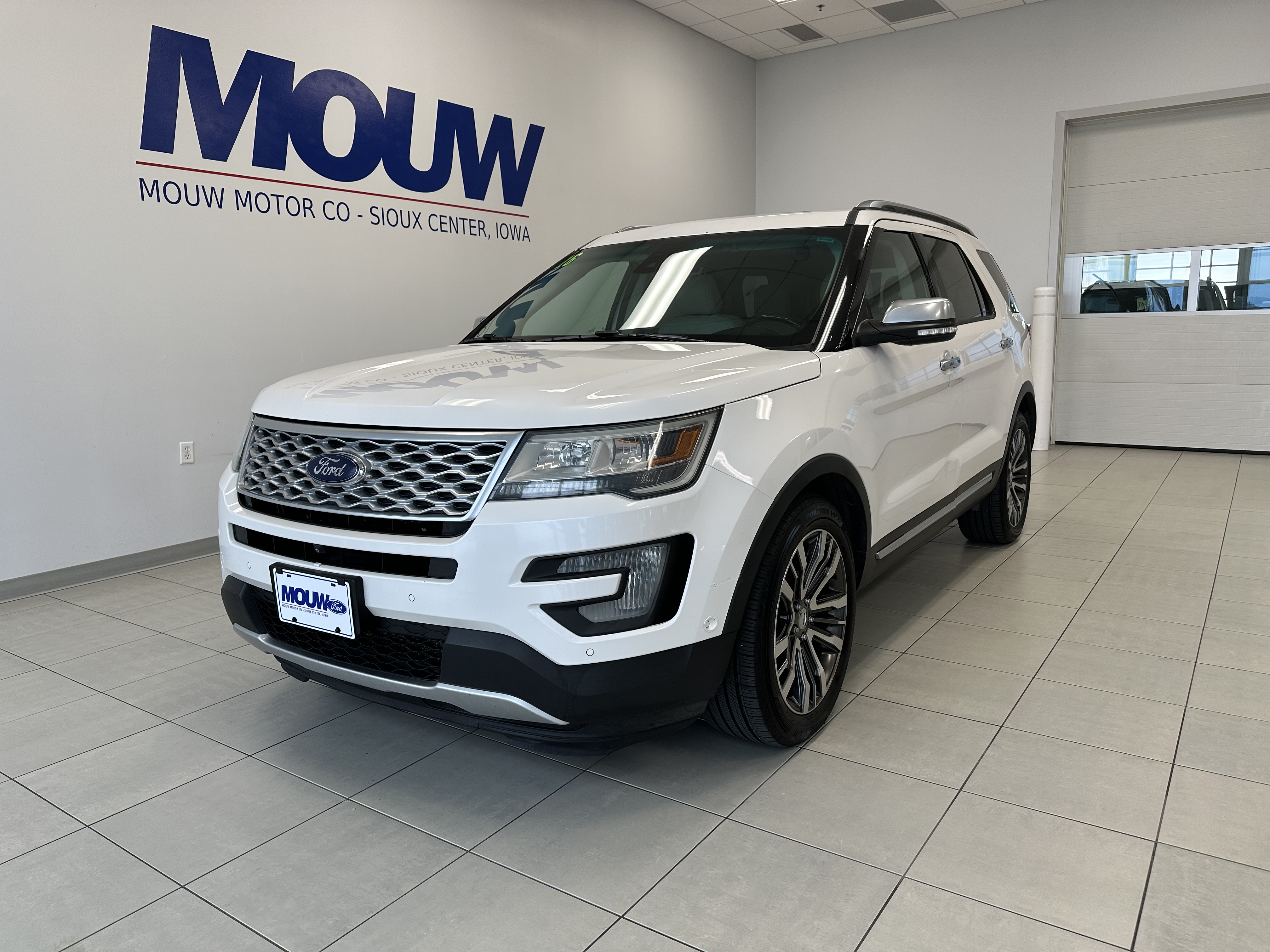Used 2016 Ford Explorer Platinum with VIN 1FM5K8HT8GGA58786 for sale in Sioux Center, IA