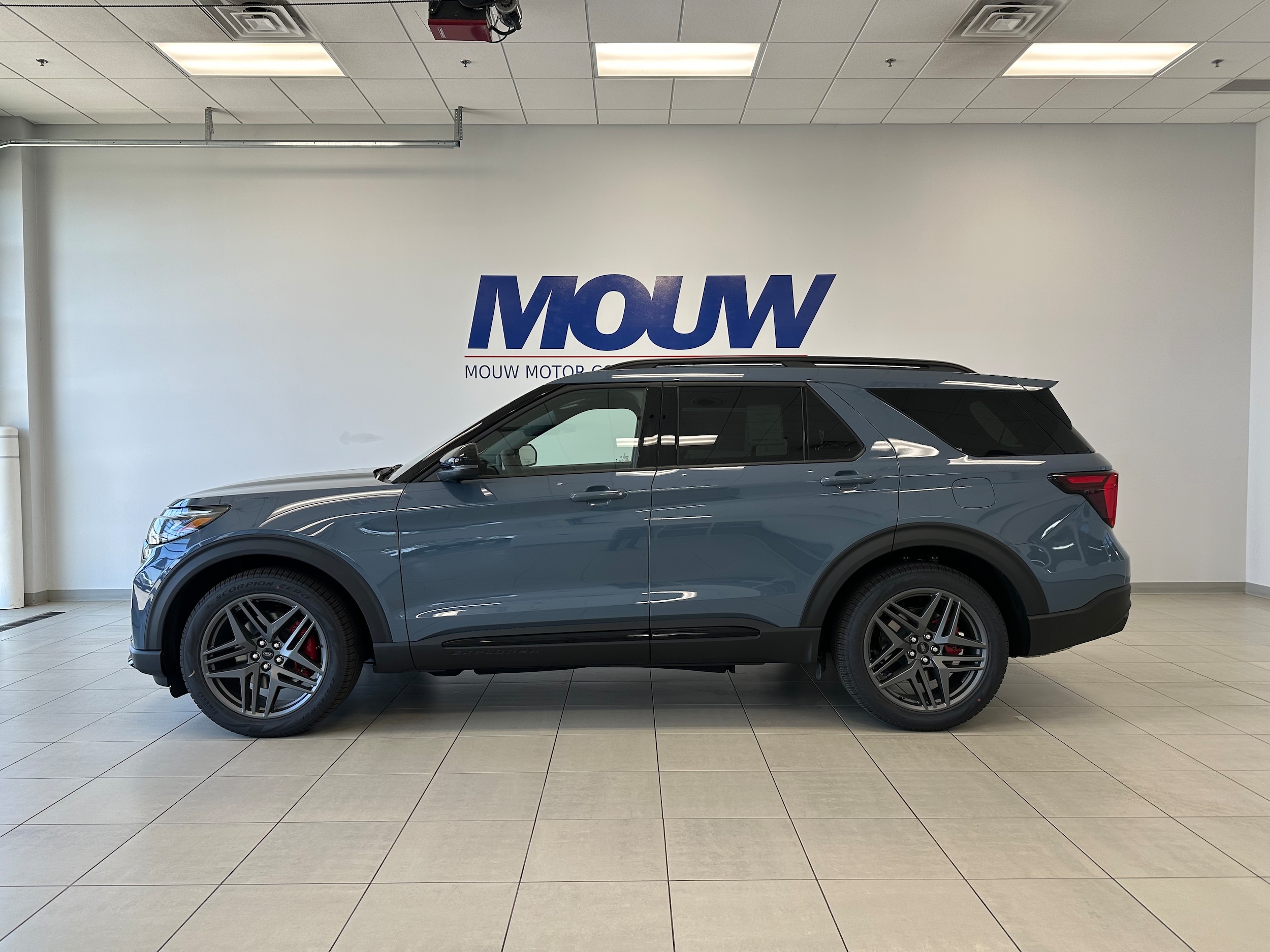2026 Ford Explorer ST 4WD's photo