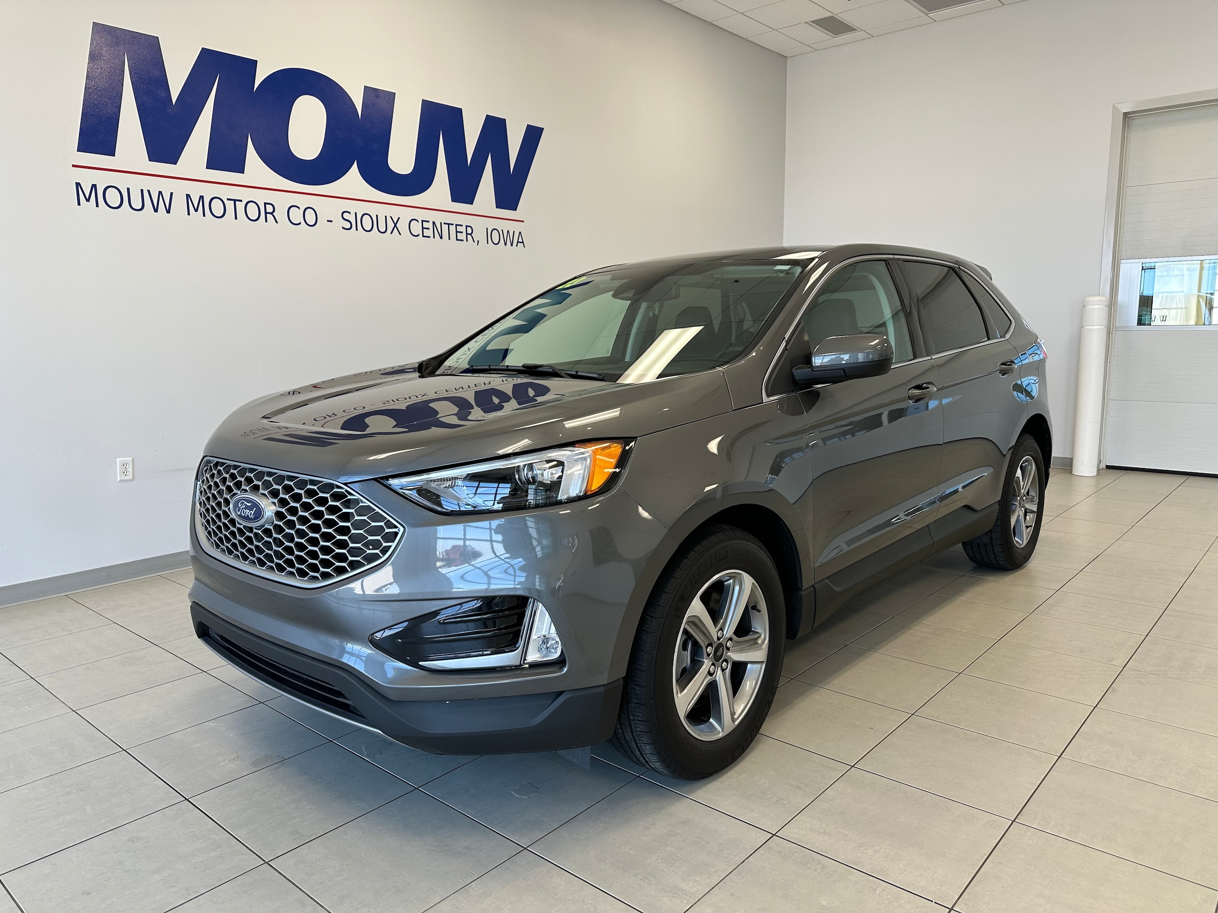 Used 2023 Ford Edge SEL with VIN 2FMPK4J98PBA04699 for sale in Sioux Center, IA