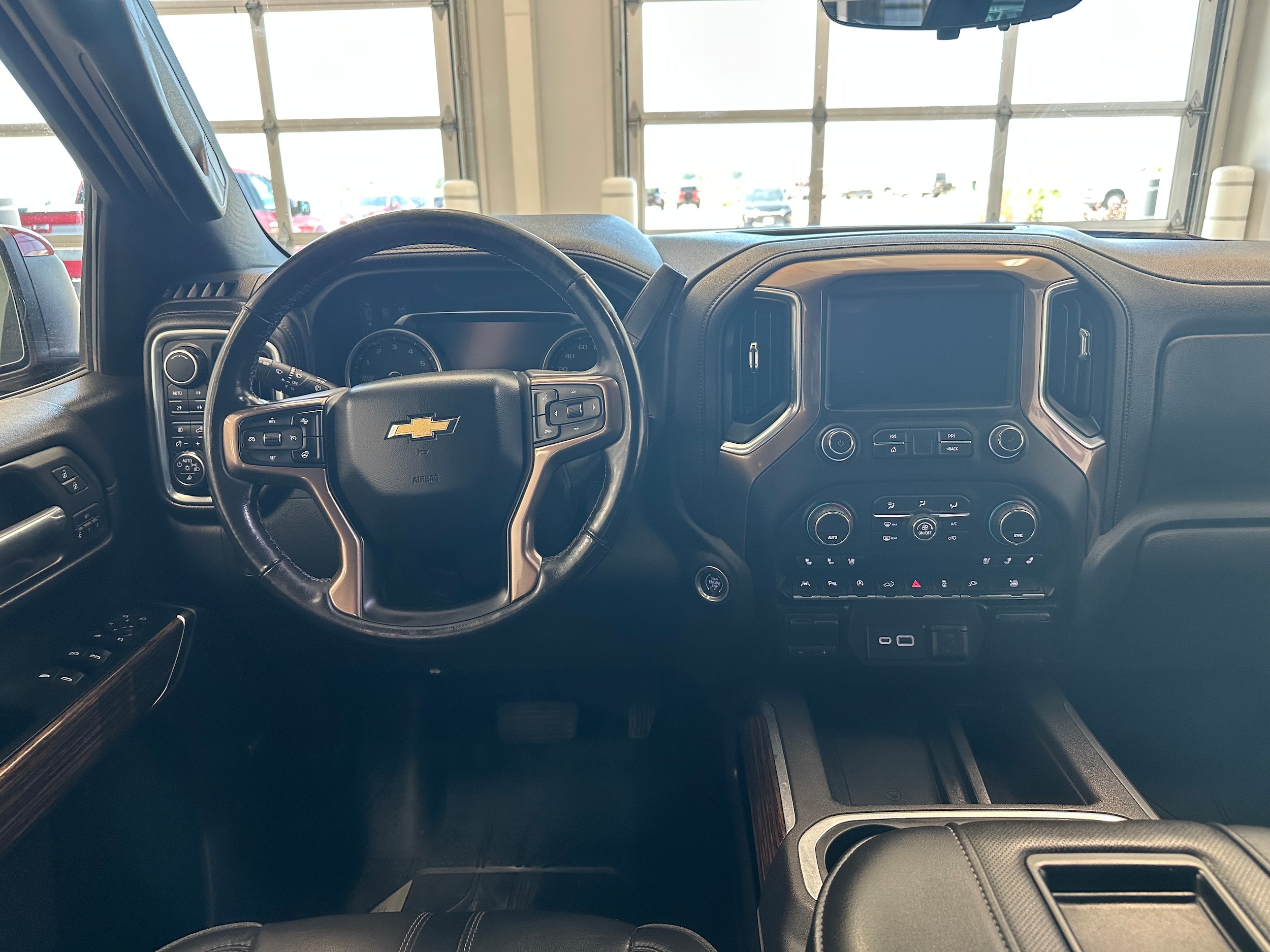 2019 Chevrolet Silverado 1500 High Country - Photo 17
