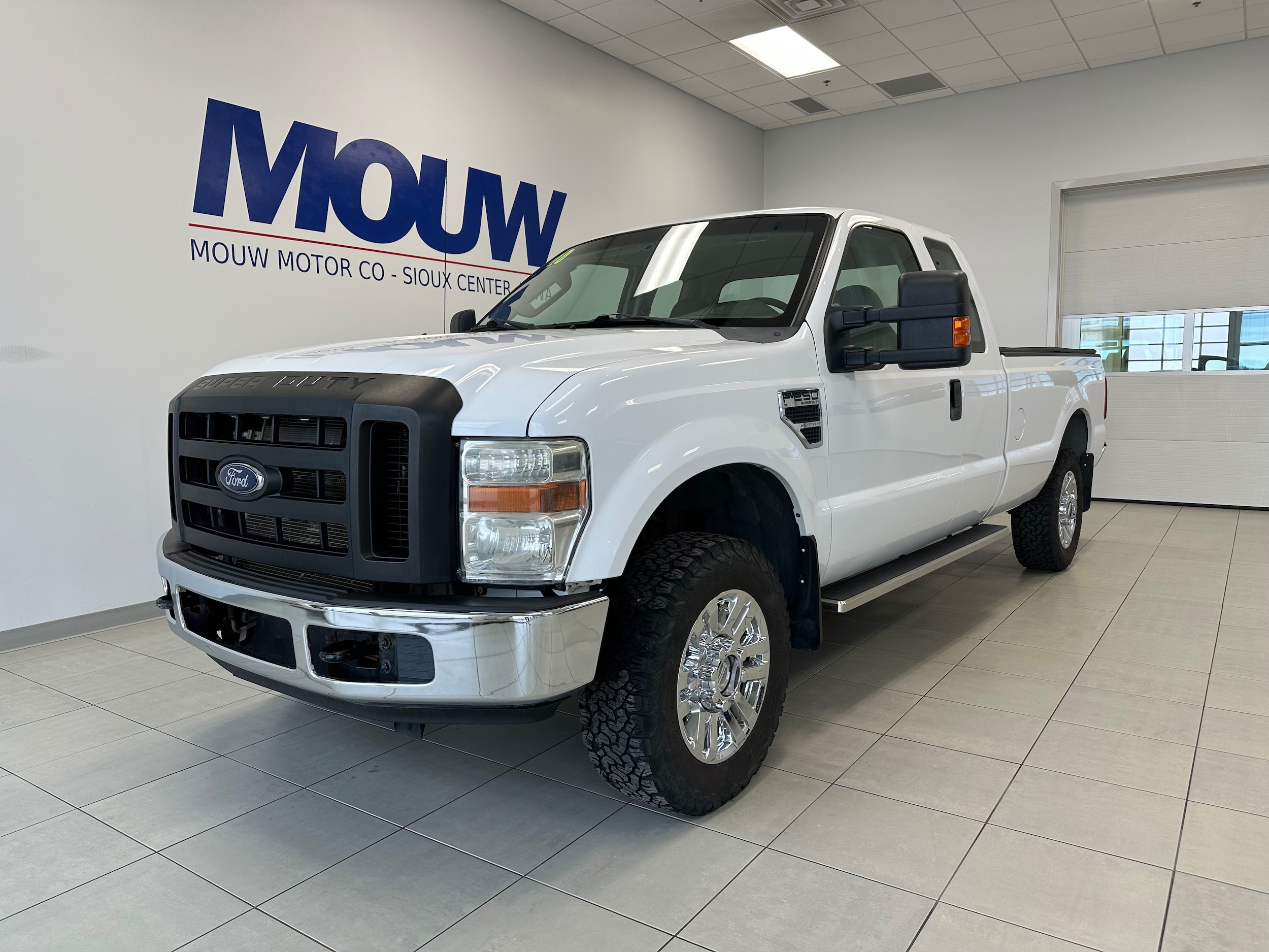 Used 2010 Ford F-250 Super Duty XL with VIN 1FTSX2BY9AEA80499 for sale in Sioux Center, IA