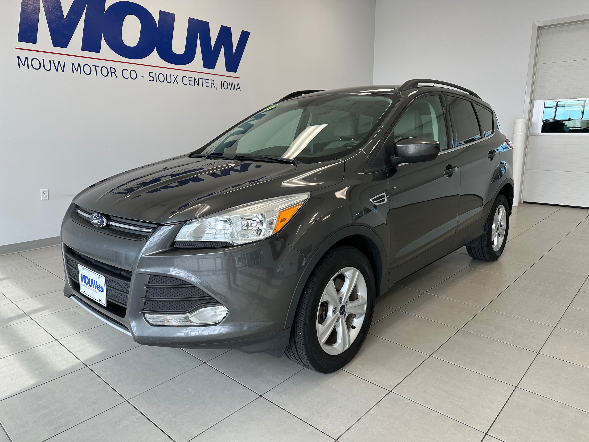 Used 2016 Ford Escape SE with VIN 1FMCU9GX9GUC17764 for sale in Sioux Center, IA