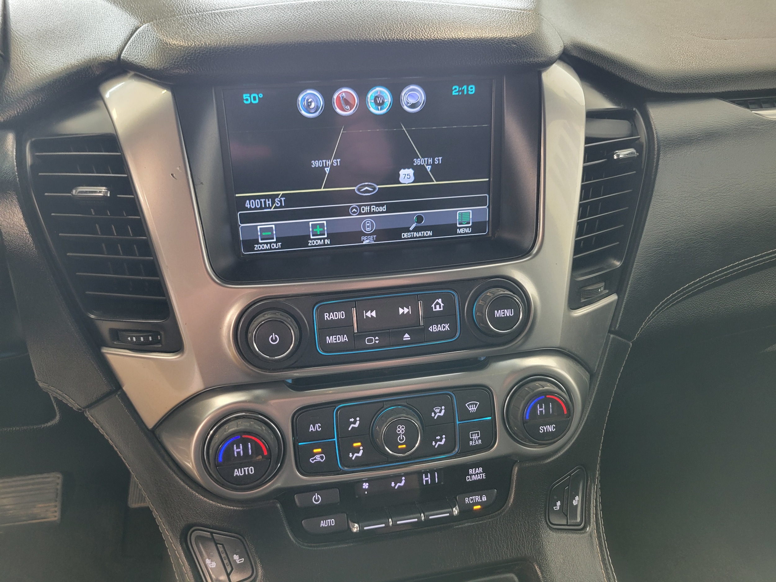2017 Chevrolet Tahoe LT - Photo 18