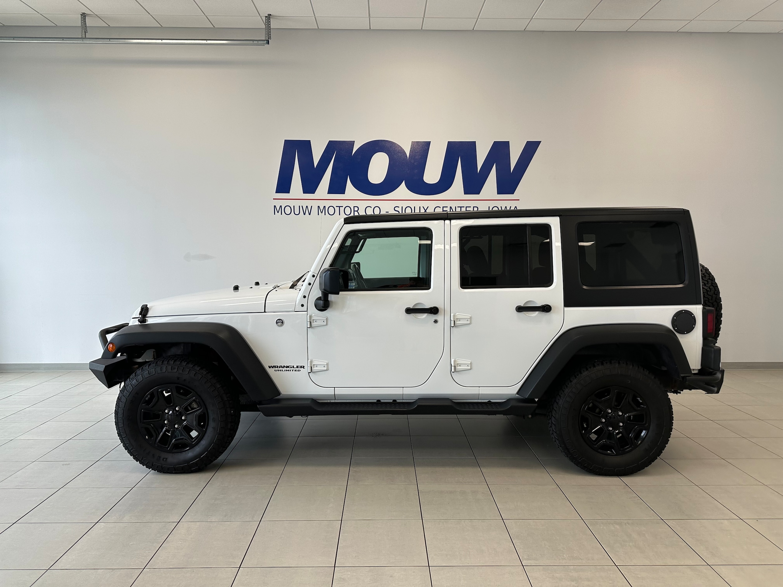 2017 Jeep Wrangler Willys Wheeler W's photo