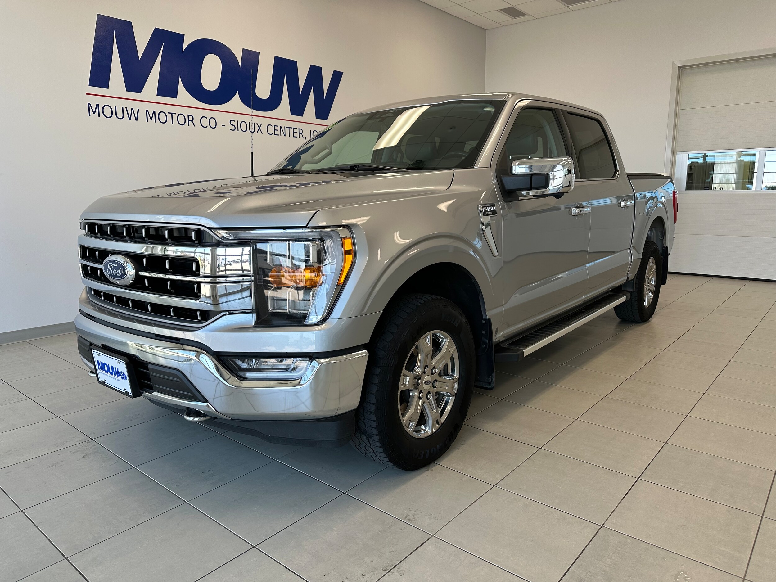 2023 Ford F-150 photo 2
