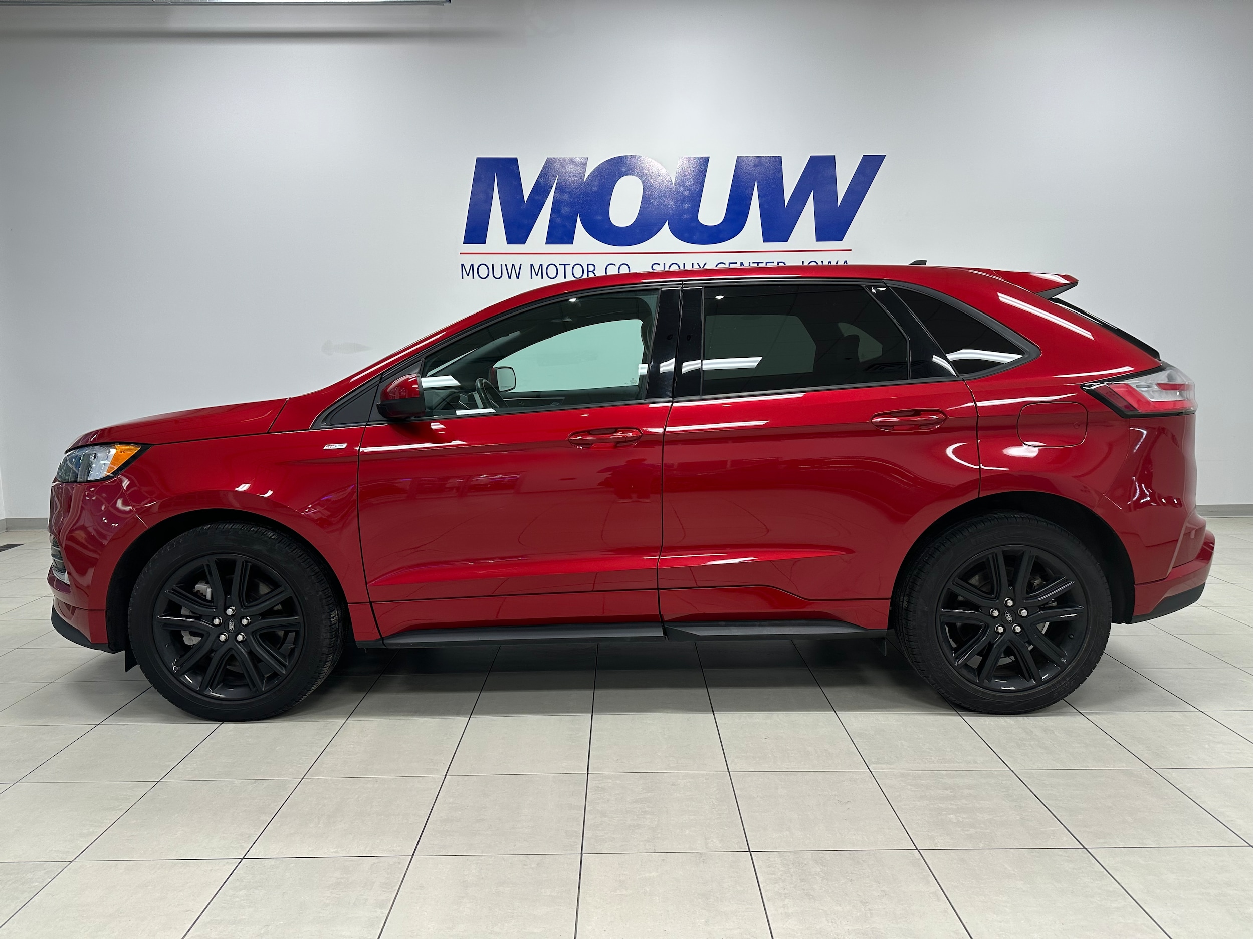 2022 Ford Edge ST-Line's photo