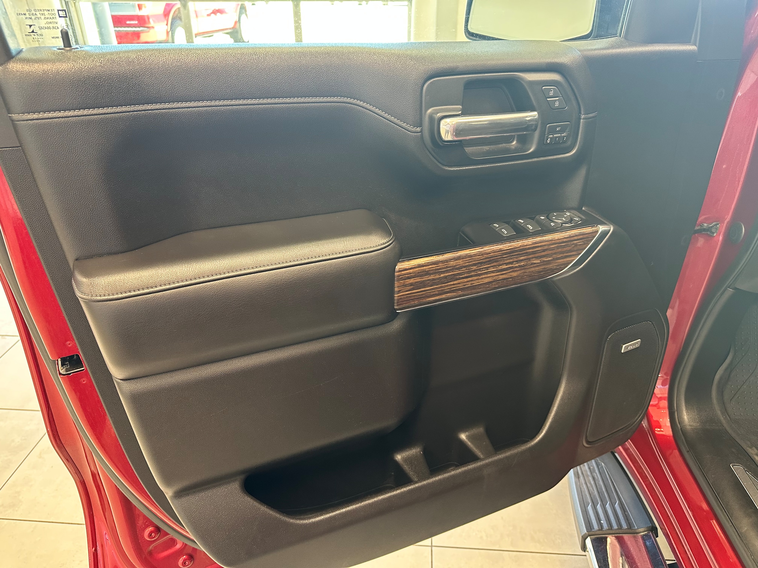 2019 Chevrolet Silverado 1500 High Country - Photo 11