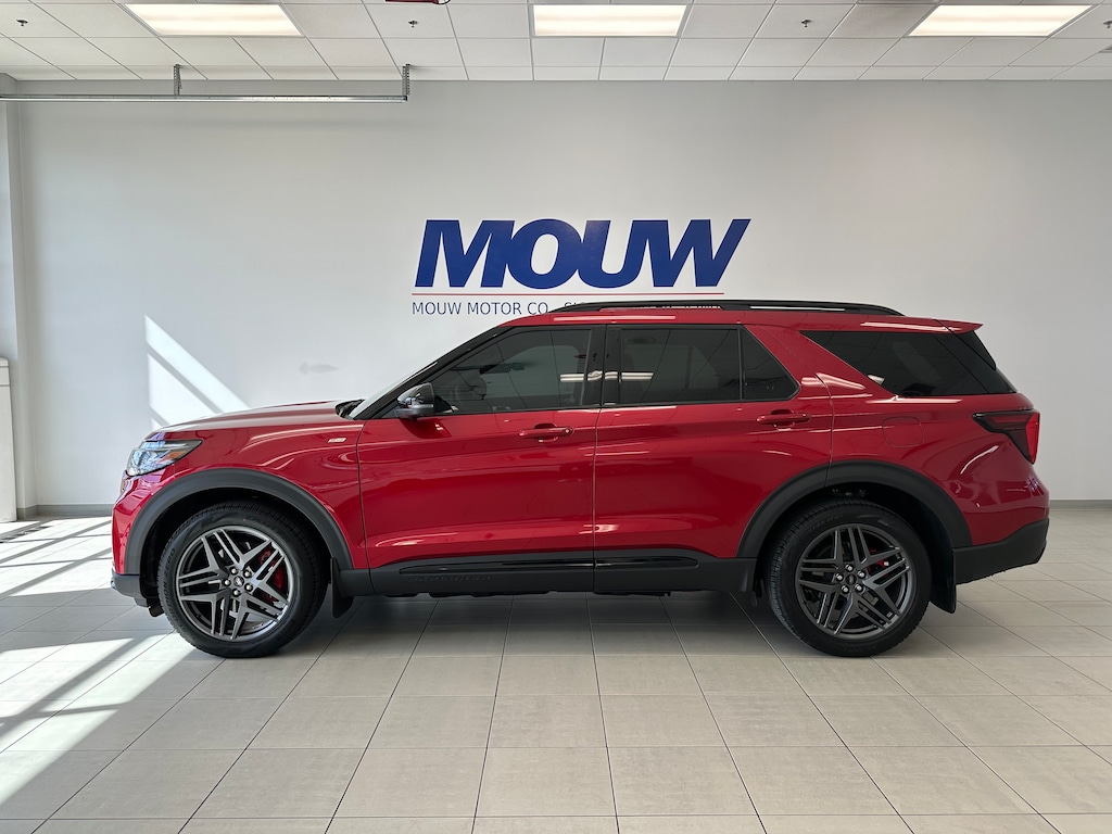 Used 2025 Ford Explorer ST-Line SUV