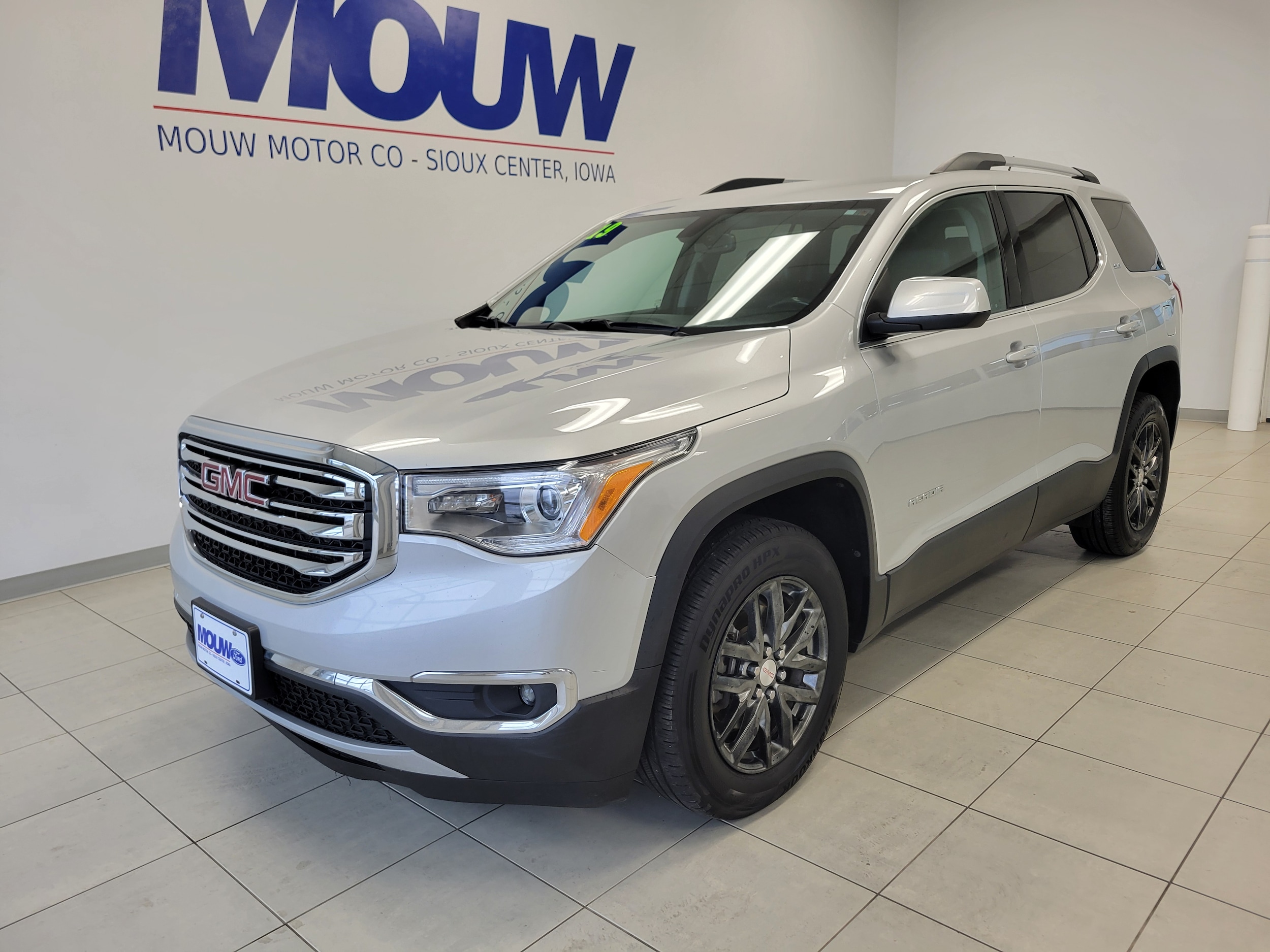 Used 2019 GMC Acadia SLT-1 with VIN 1GKKNULS4KZ211882 for sale in Sioux Center, IA
