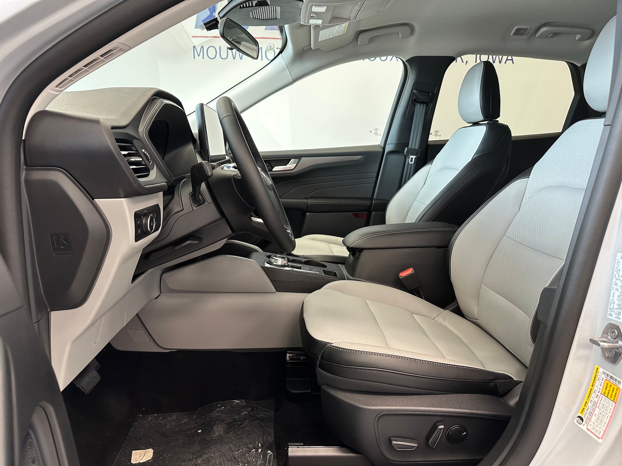 2025 Ford Escape Plug-in hybrid PHEV - Photo 12