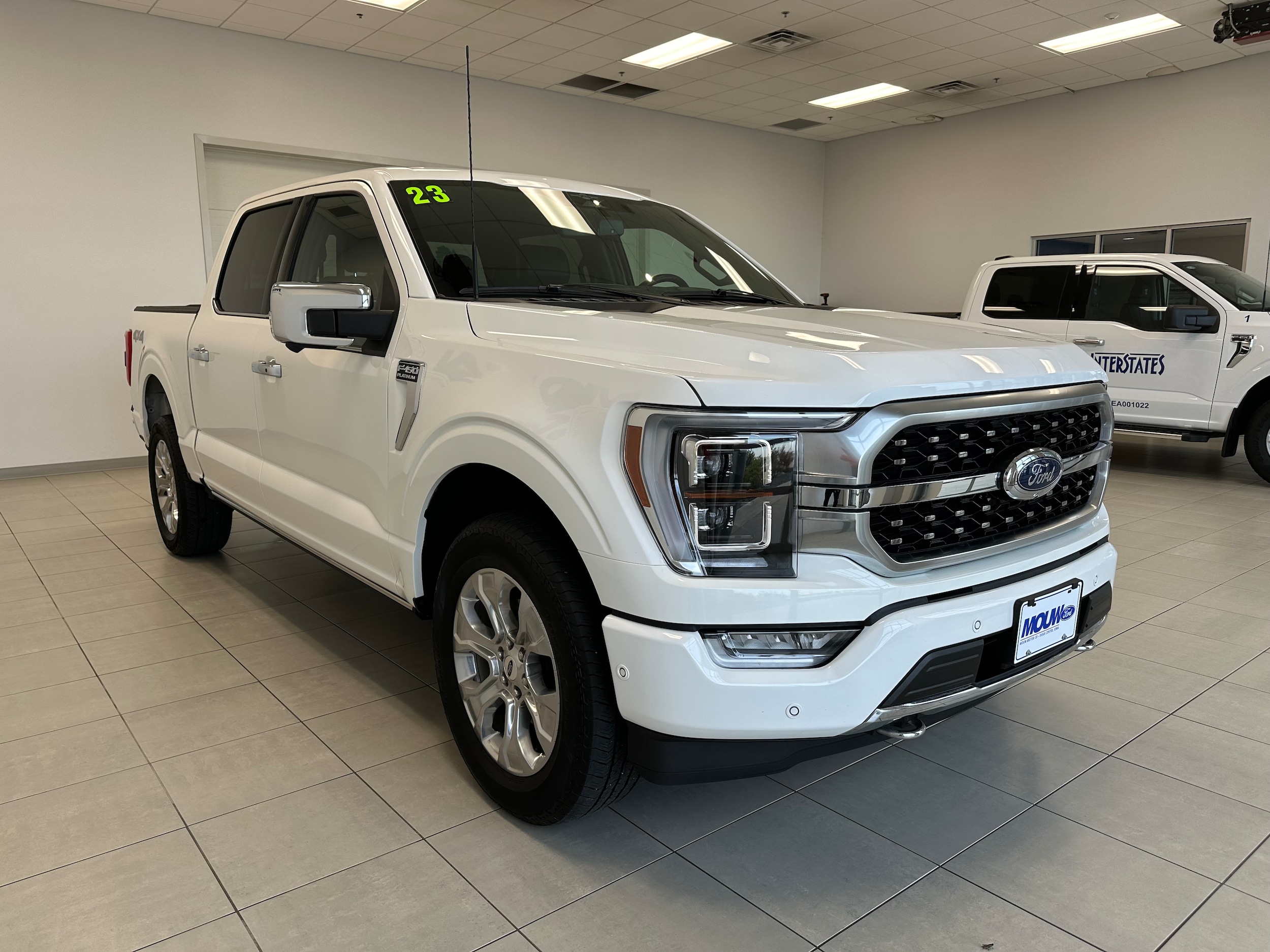 2023 Ford F-150 Platinum photo 3