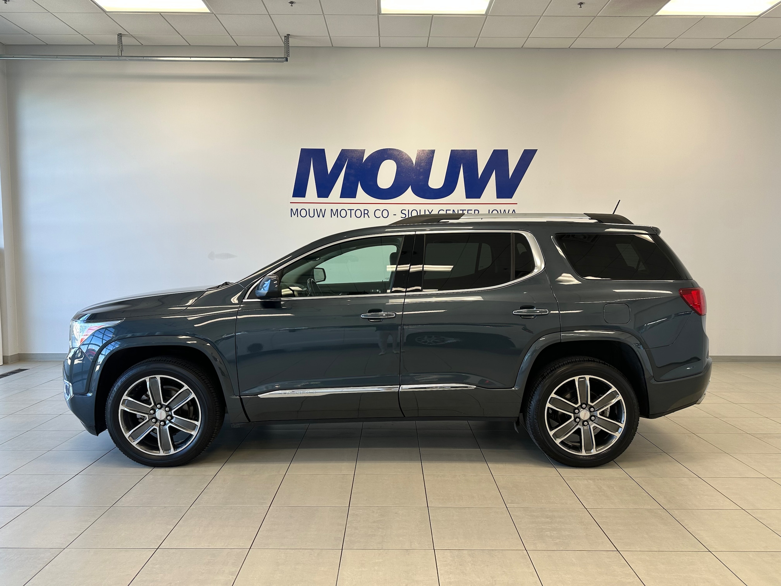 2019 GMC Acadia Denali AWD's photo