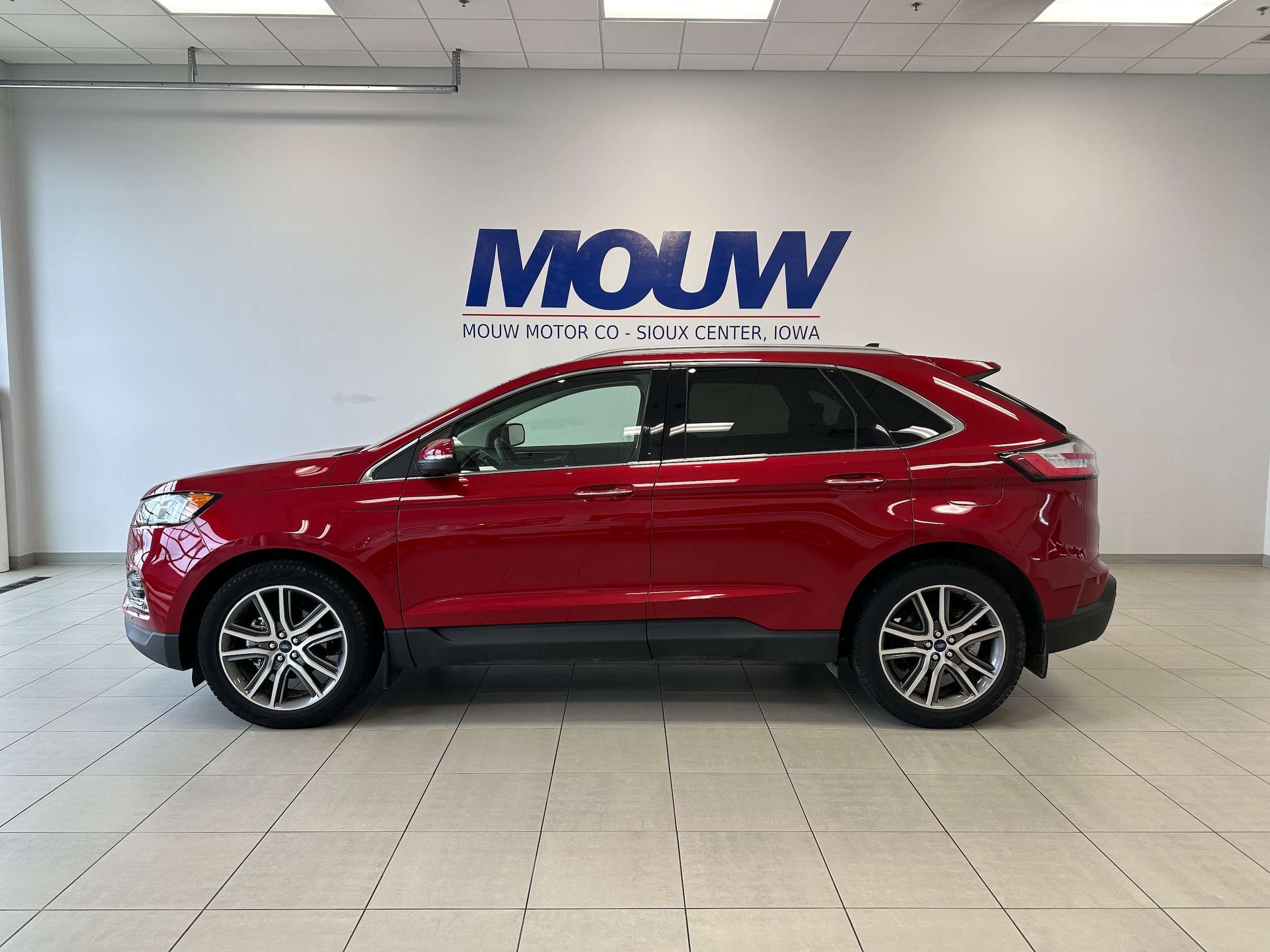 2020 Ford Edge Titanium