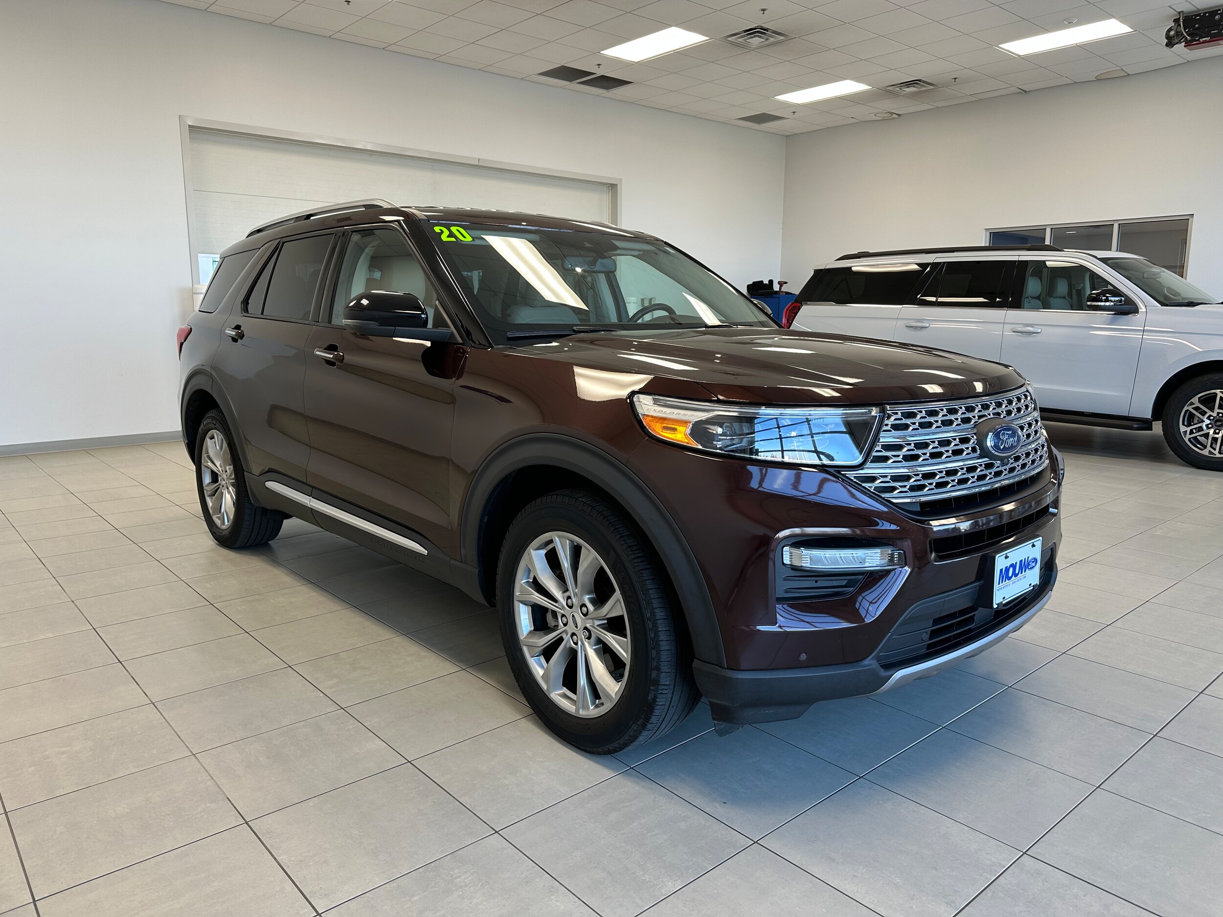 2020 Ford Explorer Limited photo 4