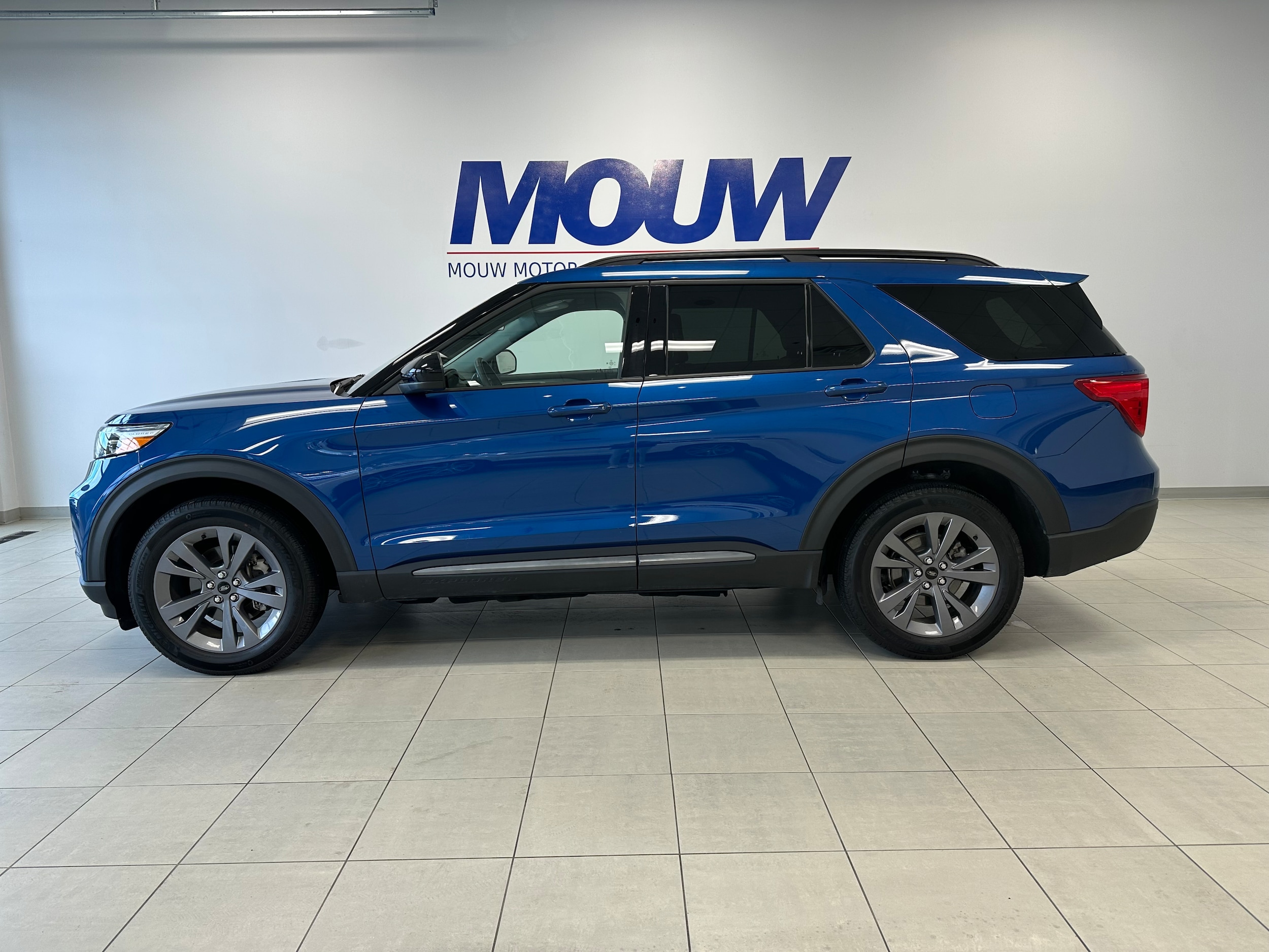 2022 Ford Explorer XLT's photo