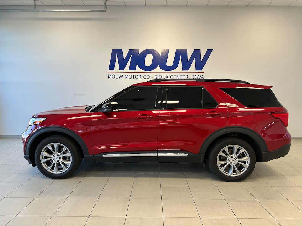 Used 2023 Ford Explorer XLT Premium SUV