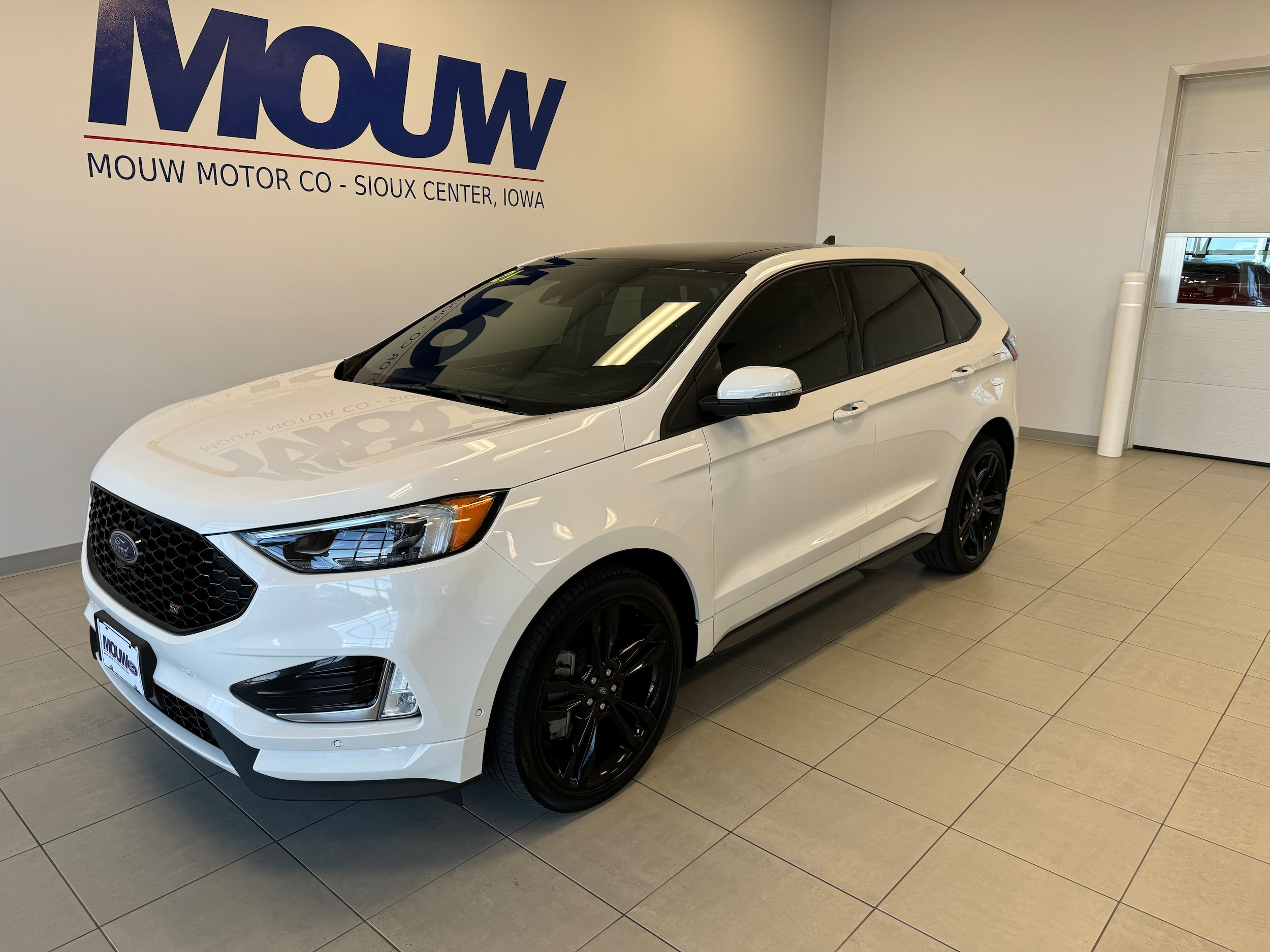 Used 2021 Ford Edge ST with VIN 2FMPK4AP2MBA08192 for sale in Sioux Center, IA