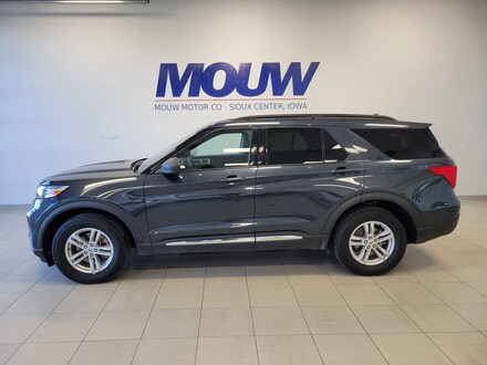 2022 Ford Explorer XLT SUV