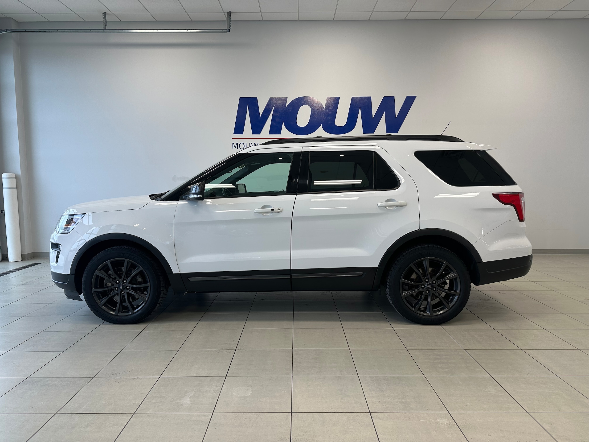 2018 Ford Explorer XLT's photo