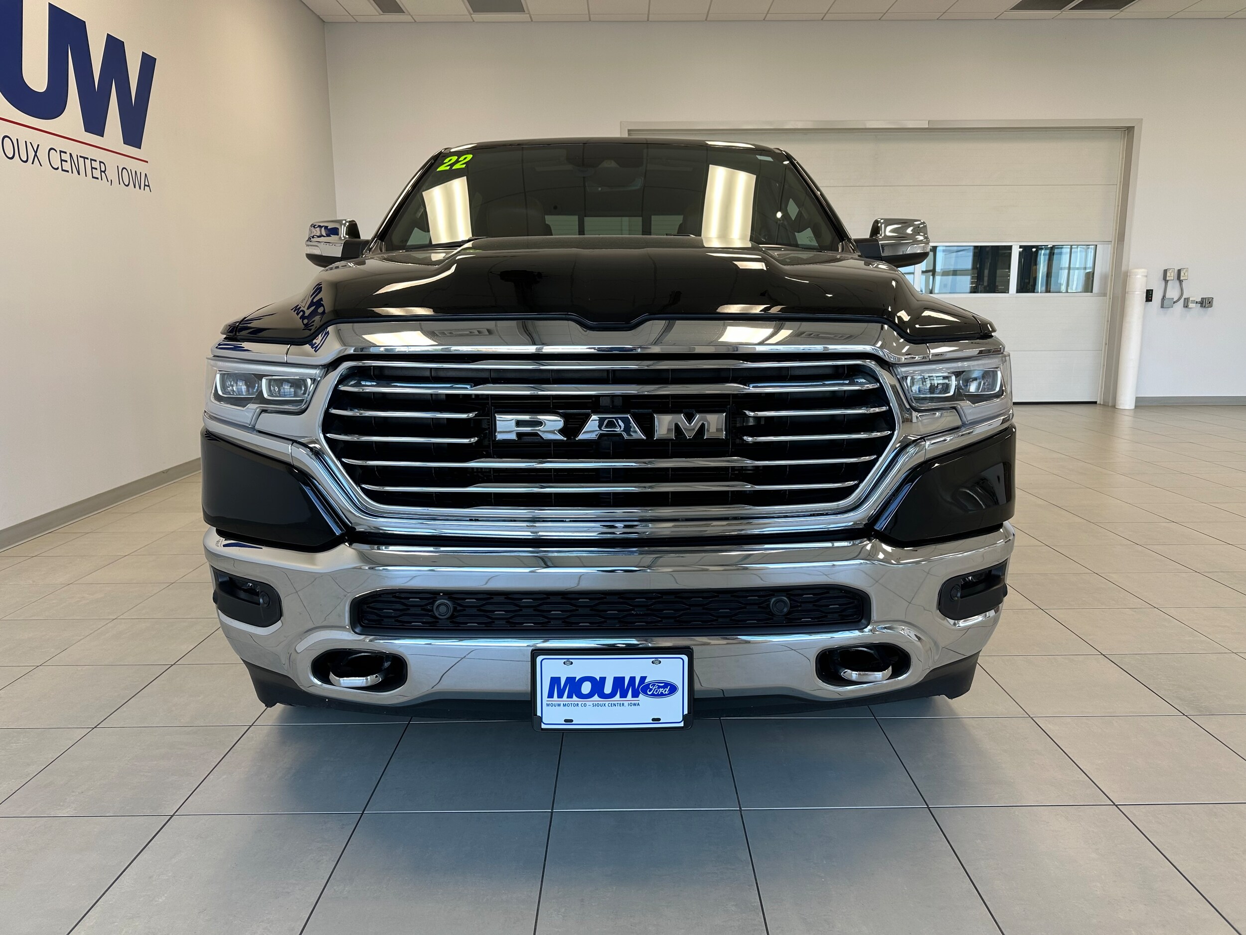 2022 Ram 1500 Laramie Longhorn photo 3