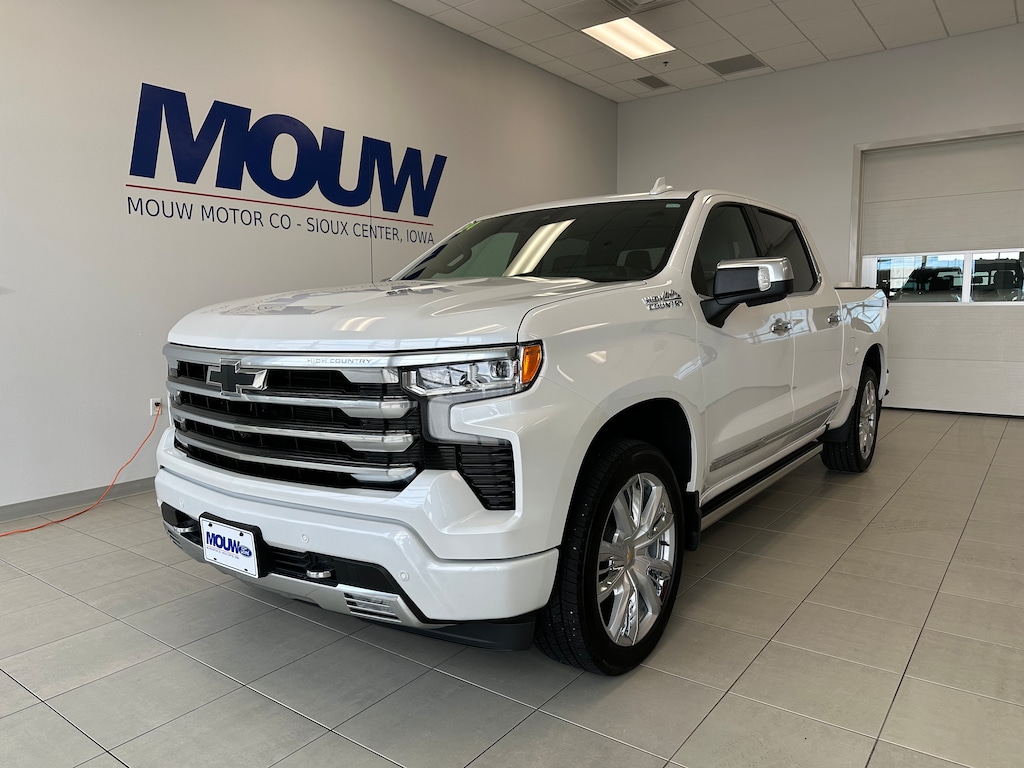 Used 2024 Chevrolet Silverado High Country Pickup