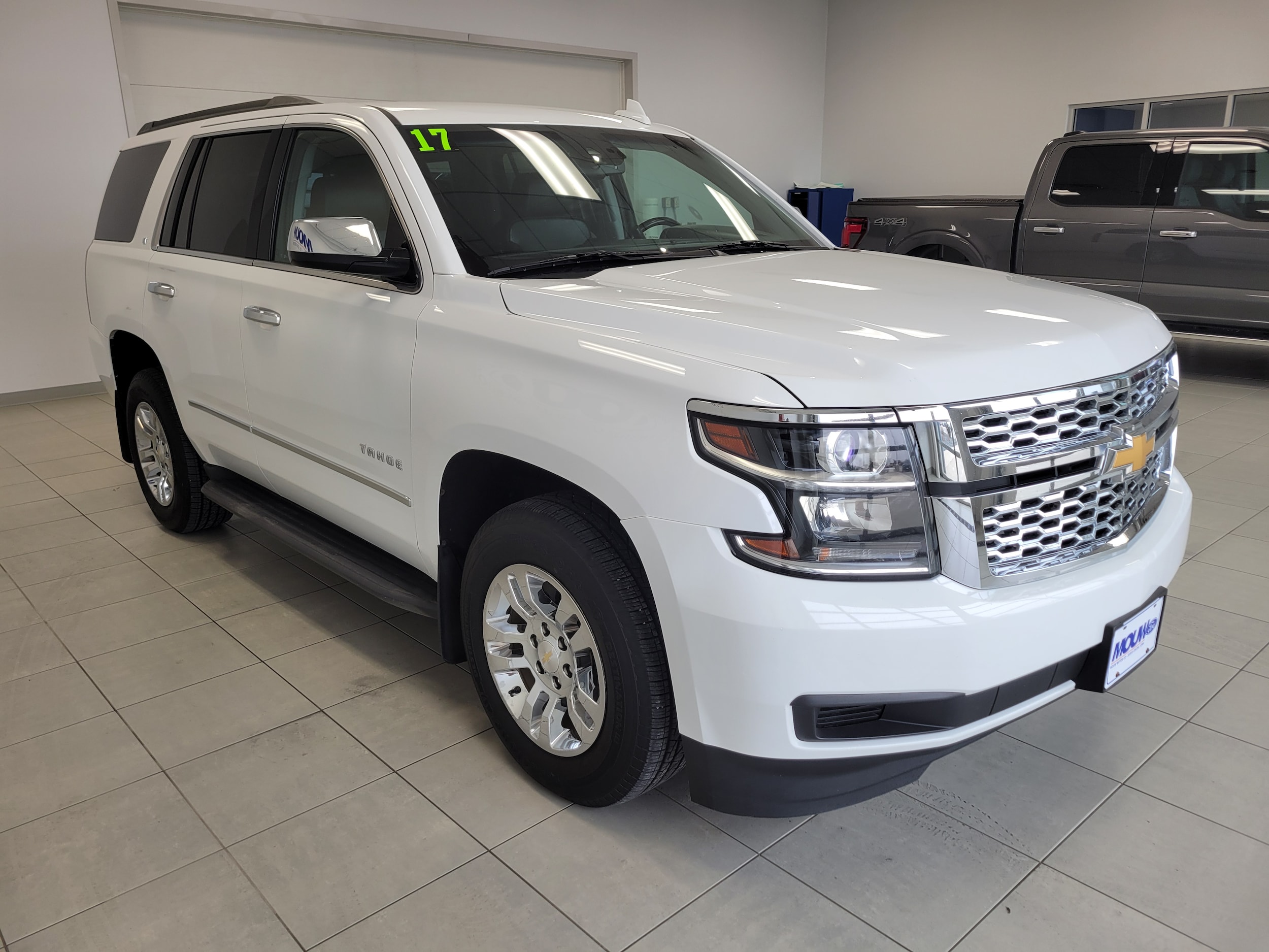 2017 Chevrolet Tahoe LT - Photo 4