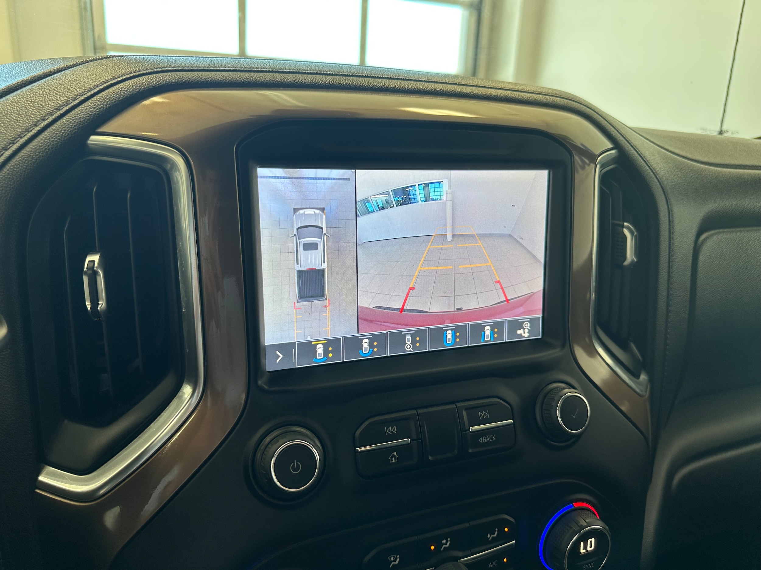 2019 Chevrolet Silverado 1500 High Country - Photo 20