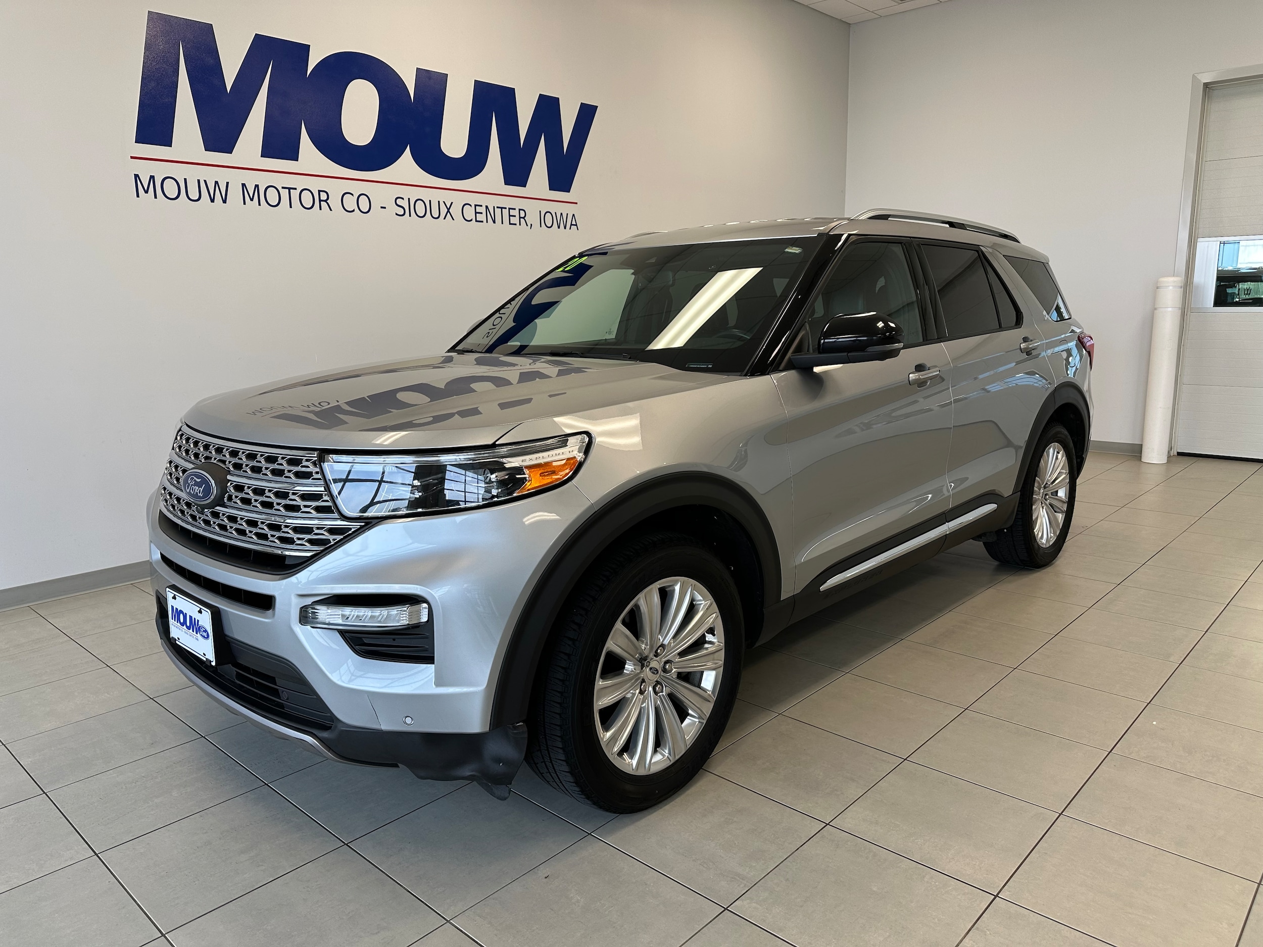 Used 2020 Ford Explorer Limited with VIN 1FMSK8FHXLGA00822 for sale in Sioux Center, IA