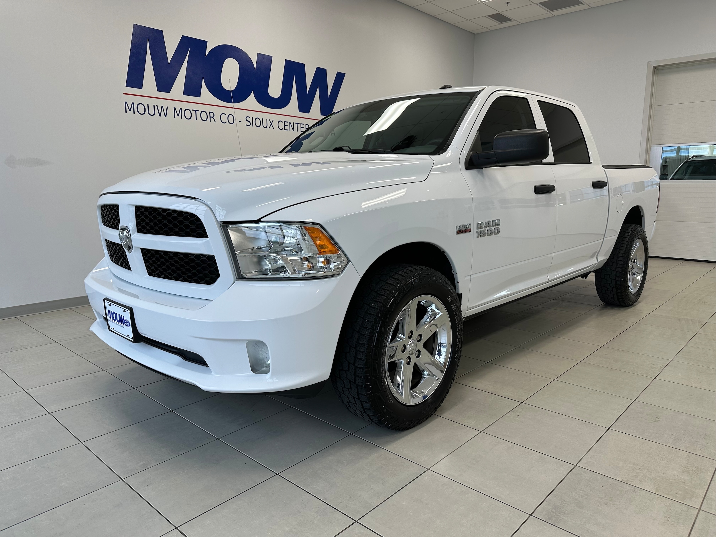 Used 2016 RAM Ram 1500 Pickup Express with VIN 3C6RR7KT5GG266107 for sale in Sioux Center, IA