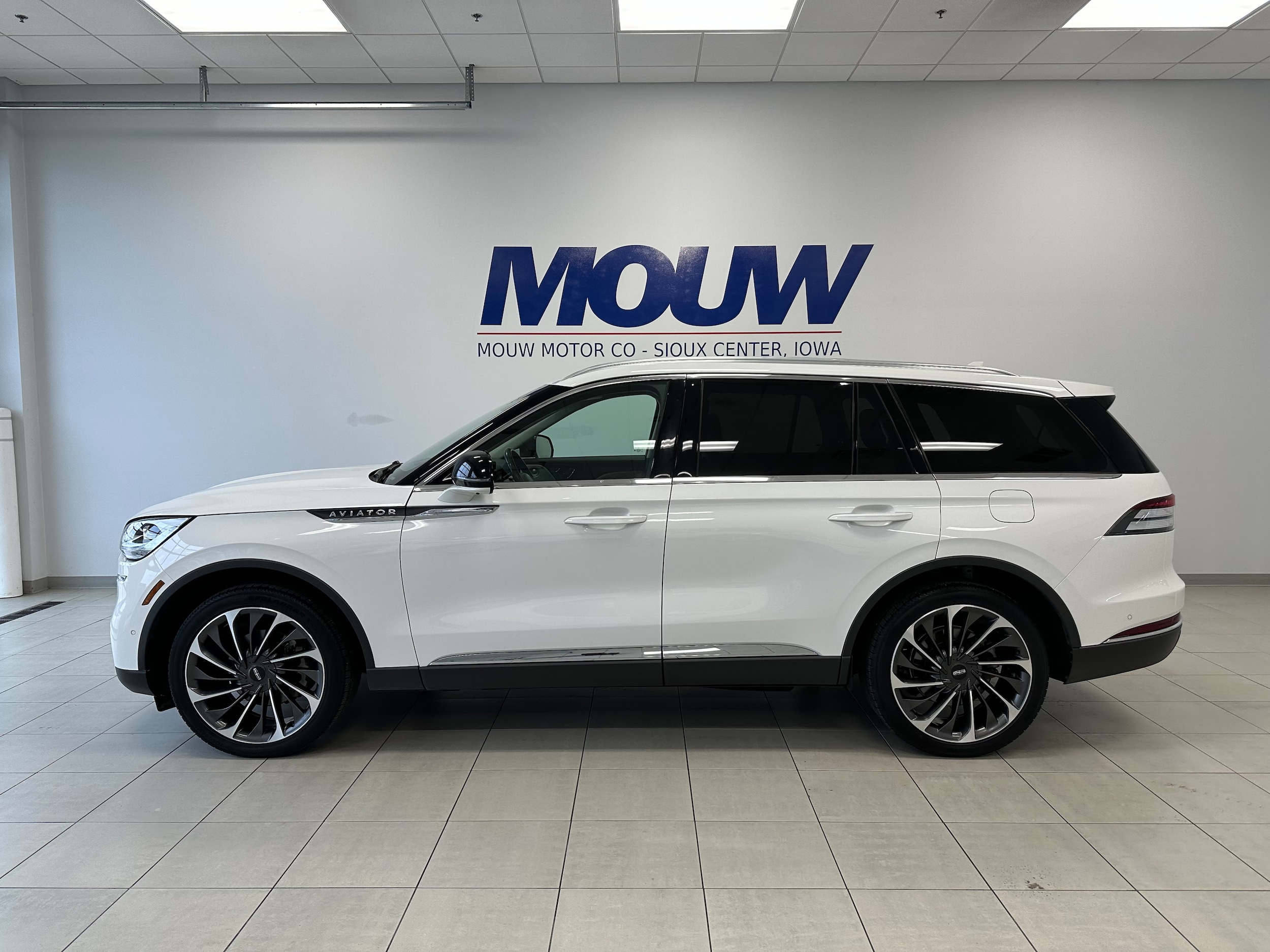 2021 Lincoln Aviator Reserve AWD's photo