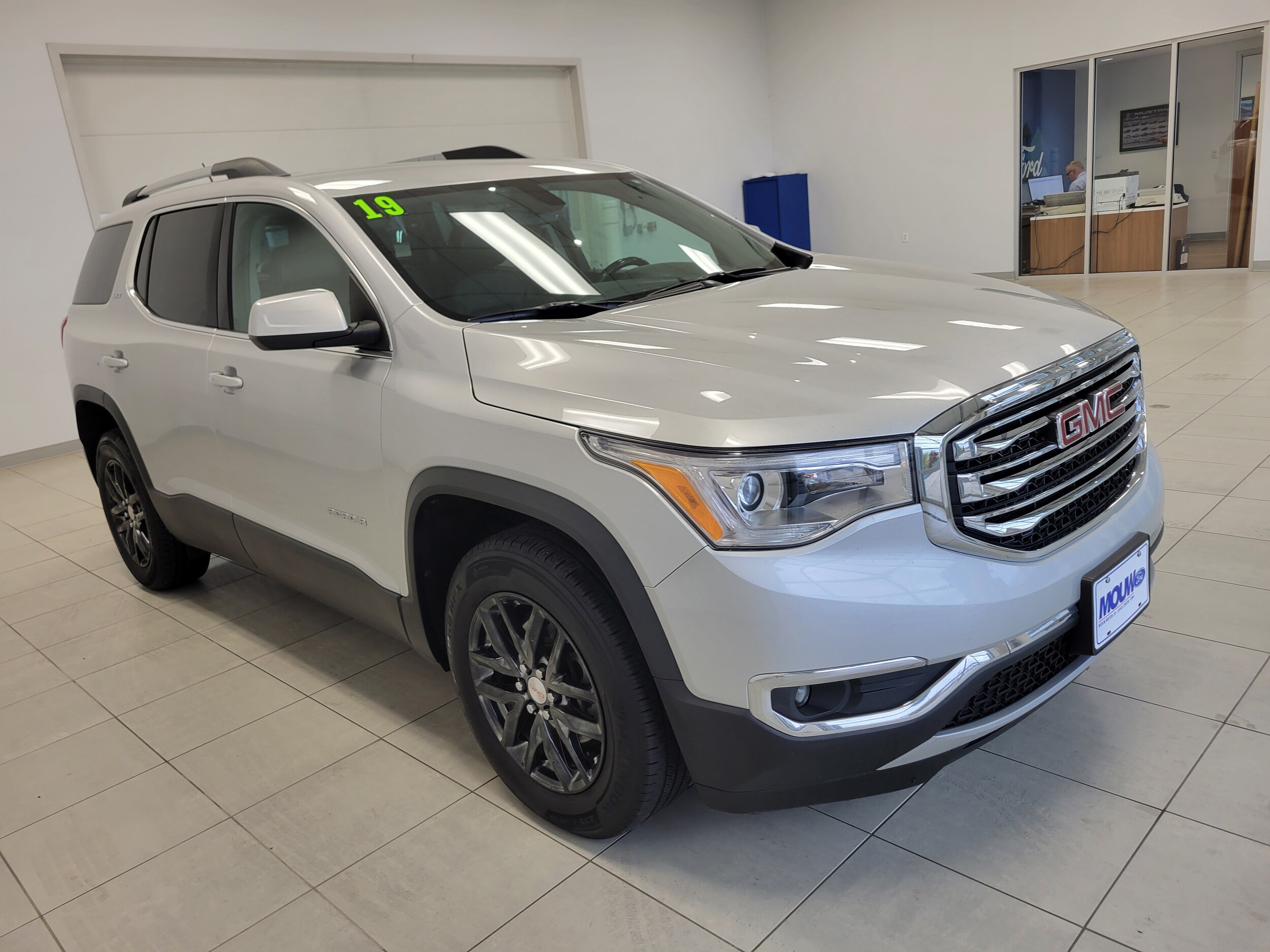 2019 Gmc Acadia SLT photo 4