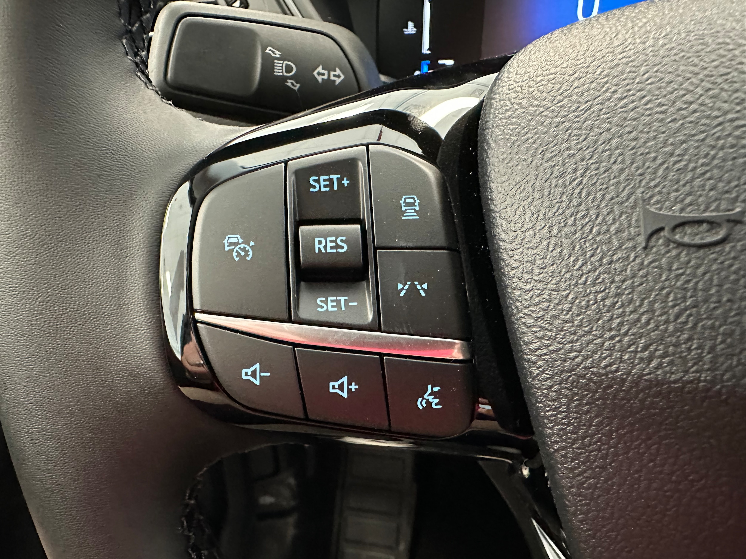 2025 Ford Escape Plug-in hybrid PHEV - Photo 25