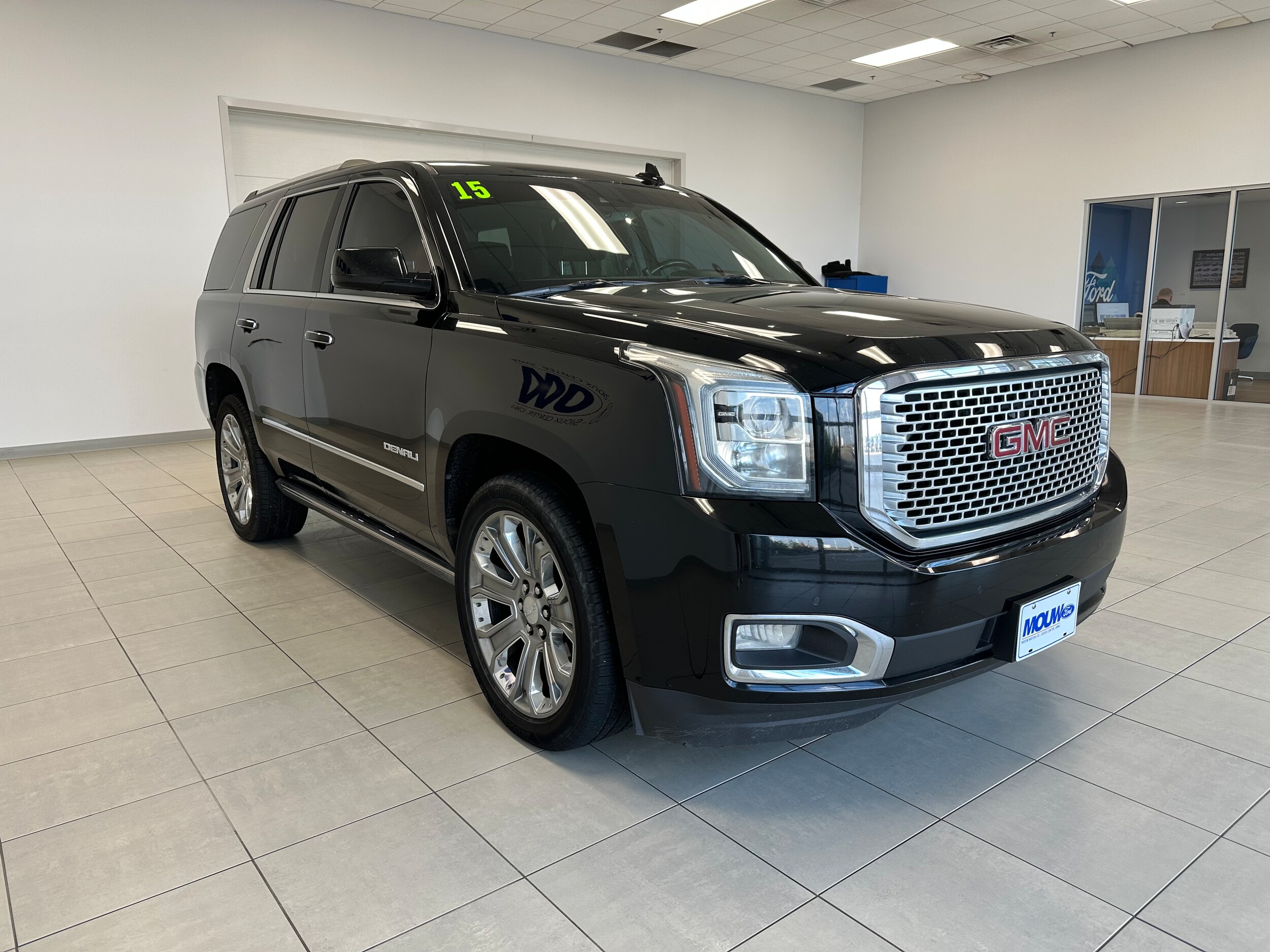 2015 Gmc Yukon Denali photo 3