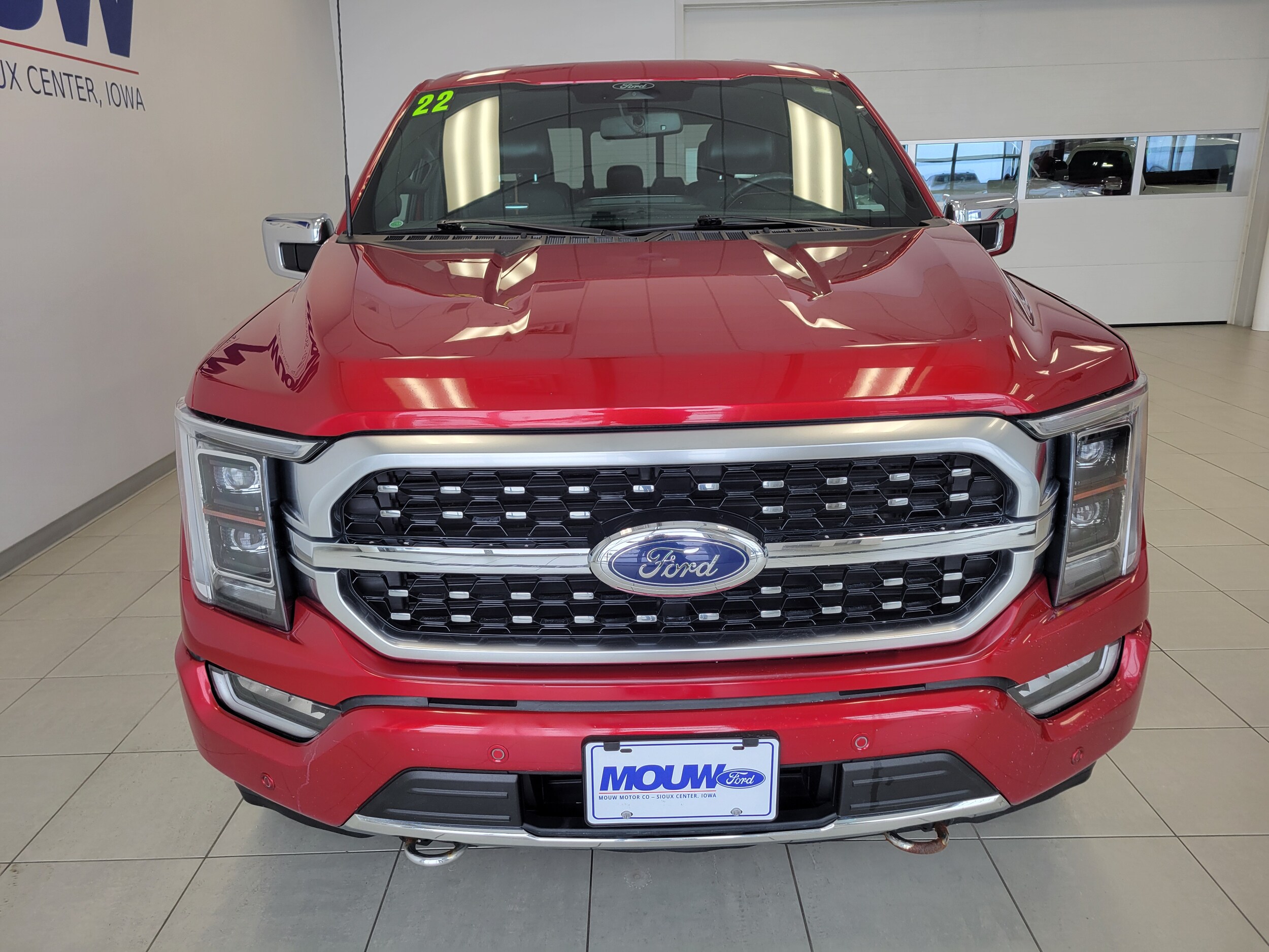 2022 Ford F-150 Platinum photo 3