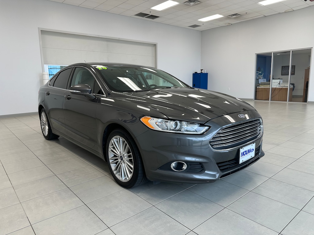 Used 2016 Ford Fusion SE Luxury Sedan