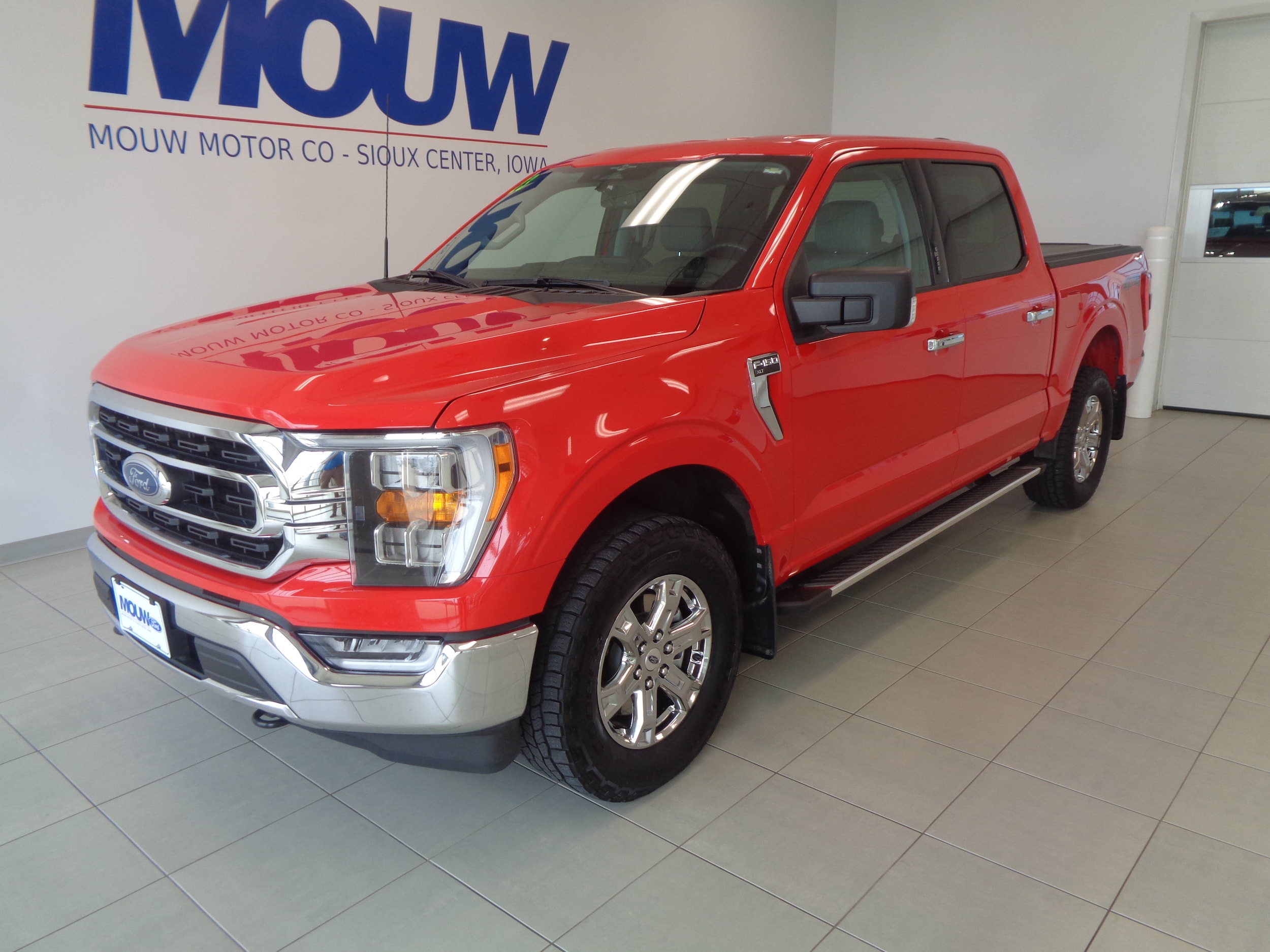 Used 2023 Ford F-150 XLT with VIN 1FTFW1E8XPKD28361 for sale in Sioux Center, IA