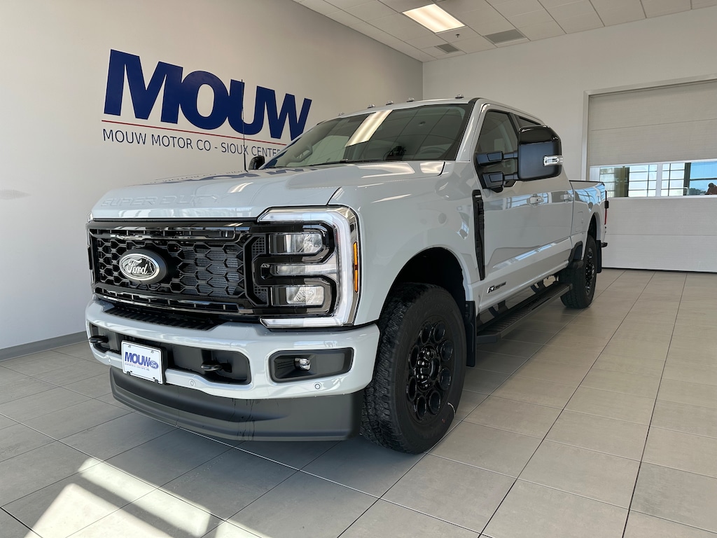 New 2026 Ford Super Duty F-350 SRW Lariat