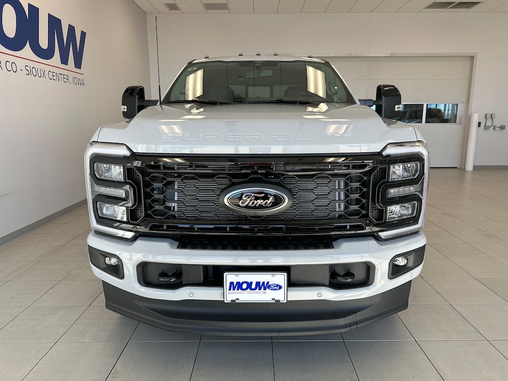 New 2026 Ford Super Duty F-350 SRW Lariat