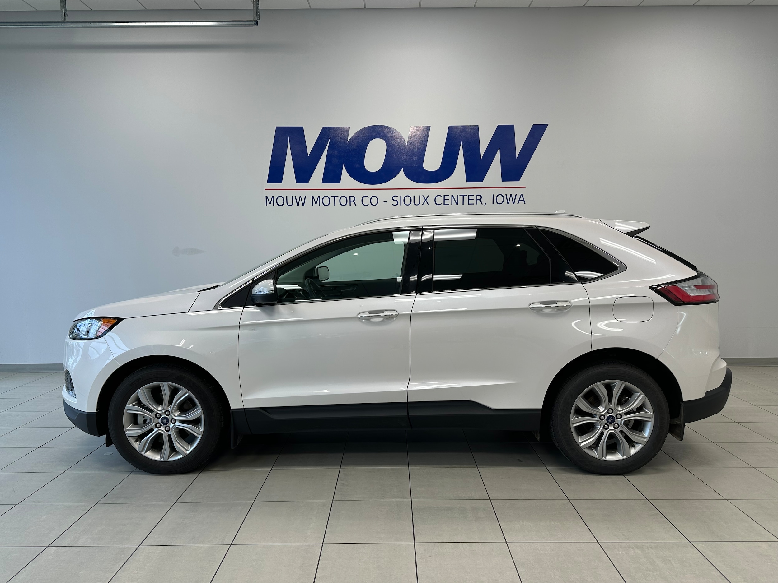 2019 Ford Edge Titanium AWD's photo