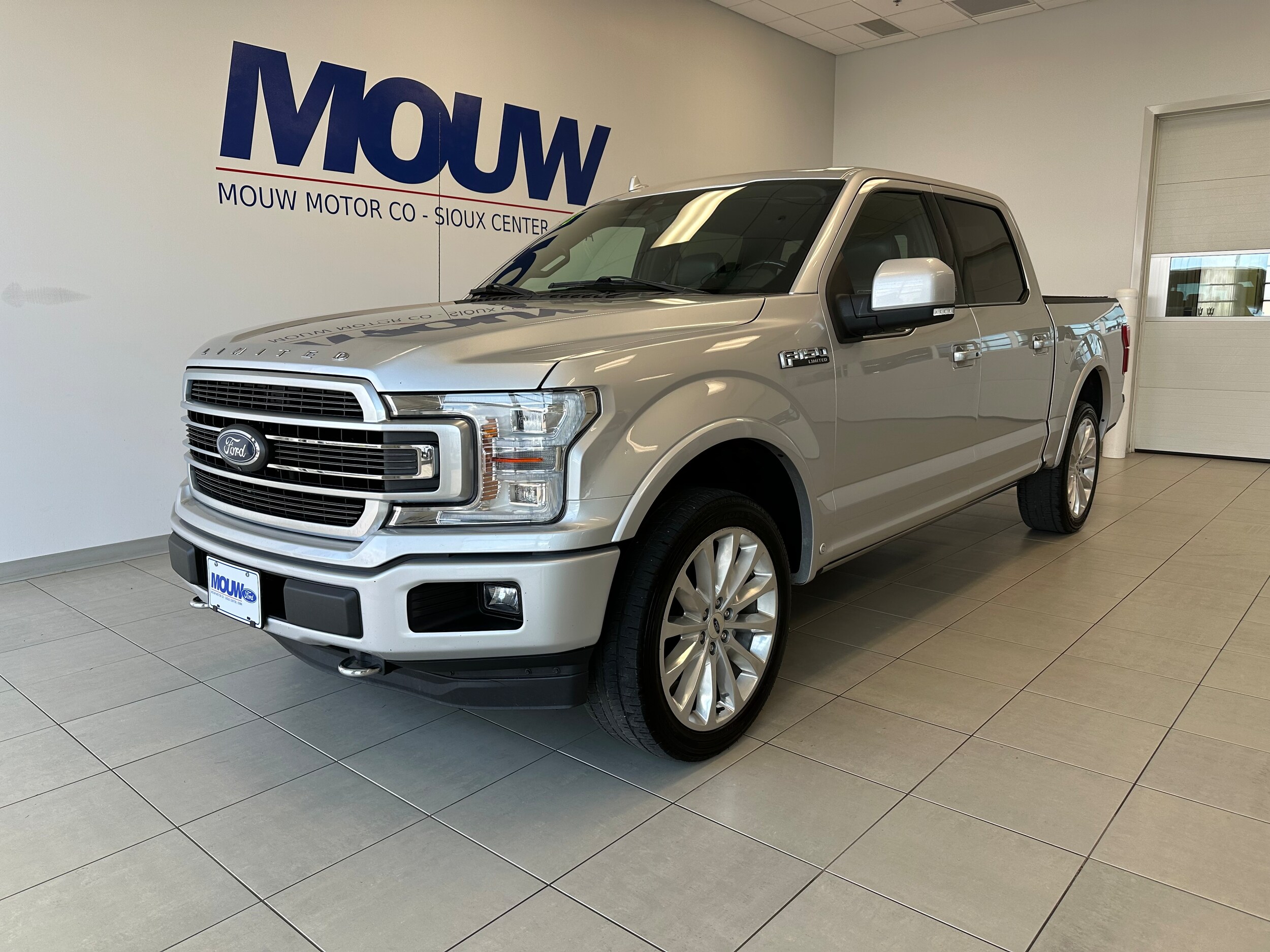 2018 Ford F-150 Limited photo 2