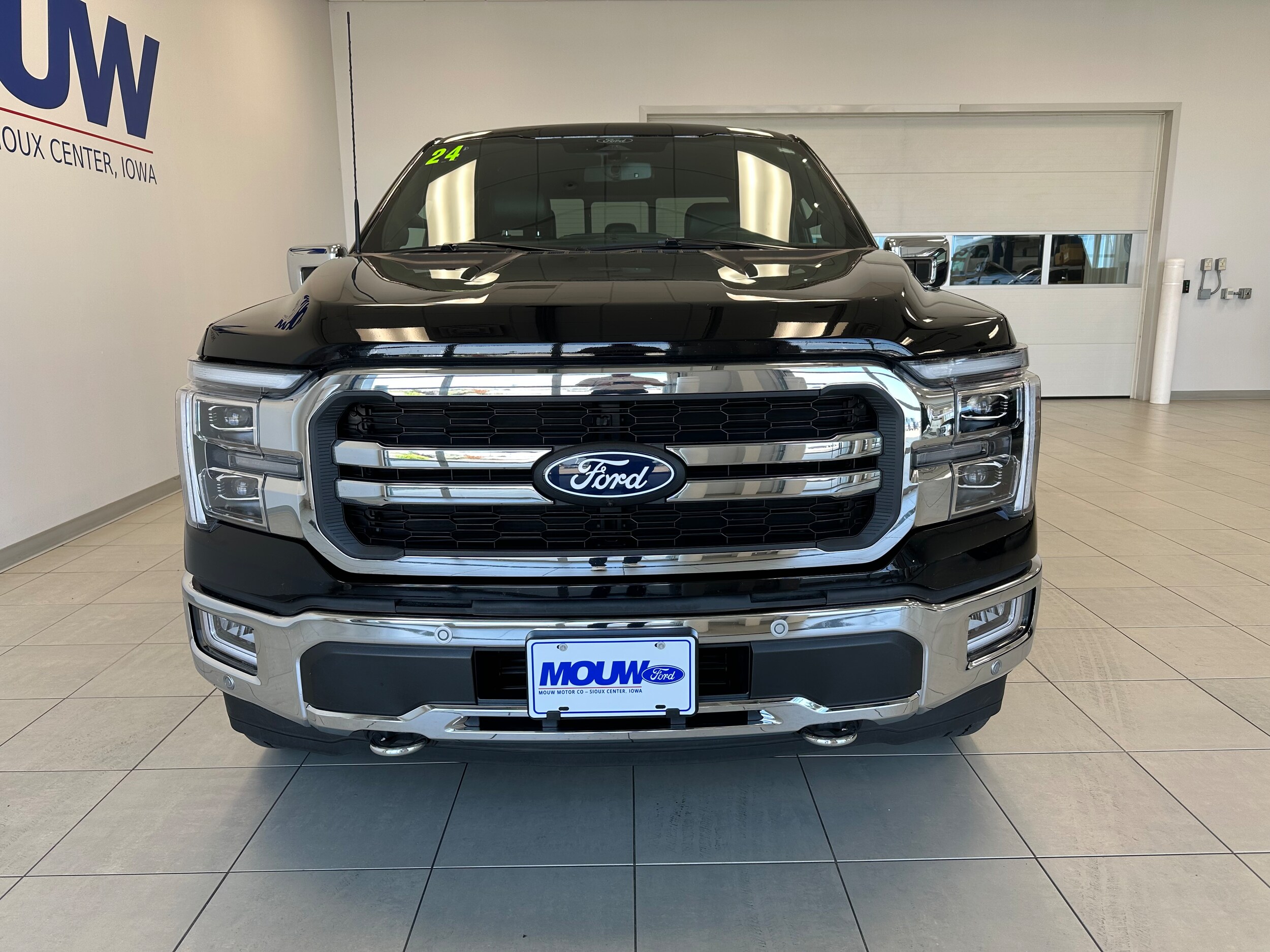 2024 Ford F-150 Lariat photo 3