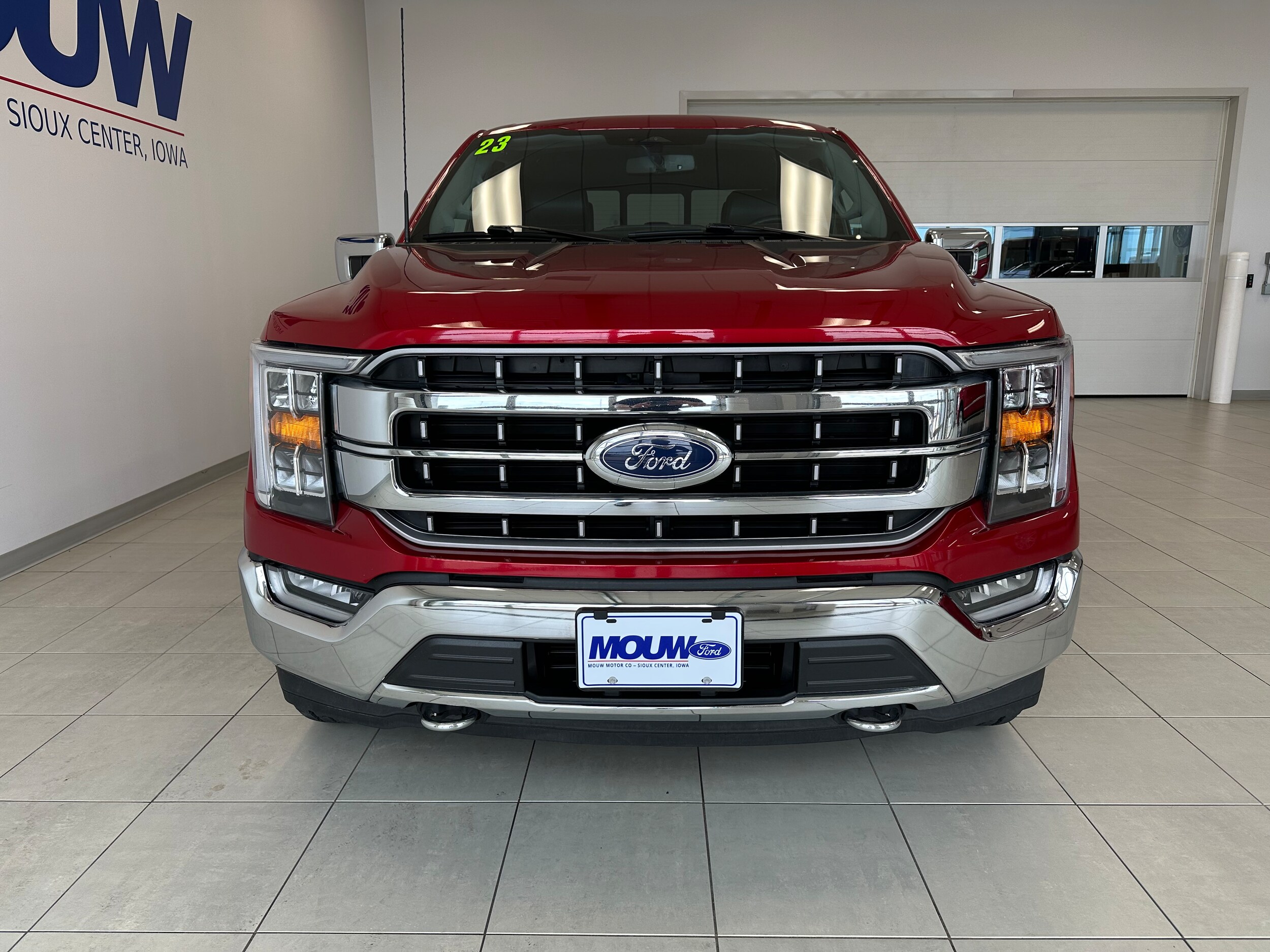 2023 Ford F-150 Lariat photo 3