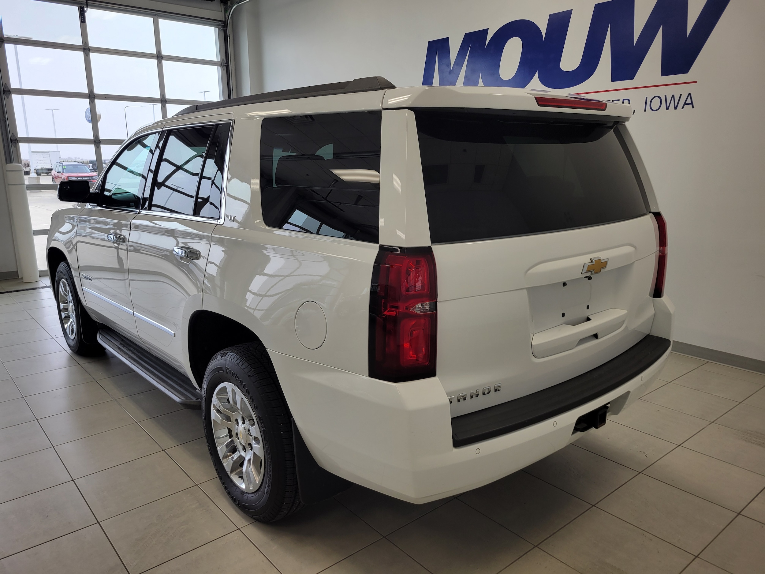 2017 Chevrolet Tahoe LT - Photo 6