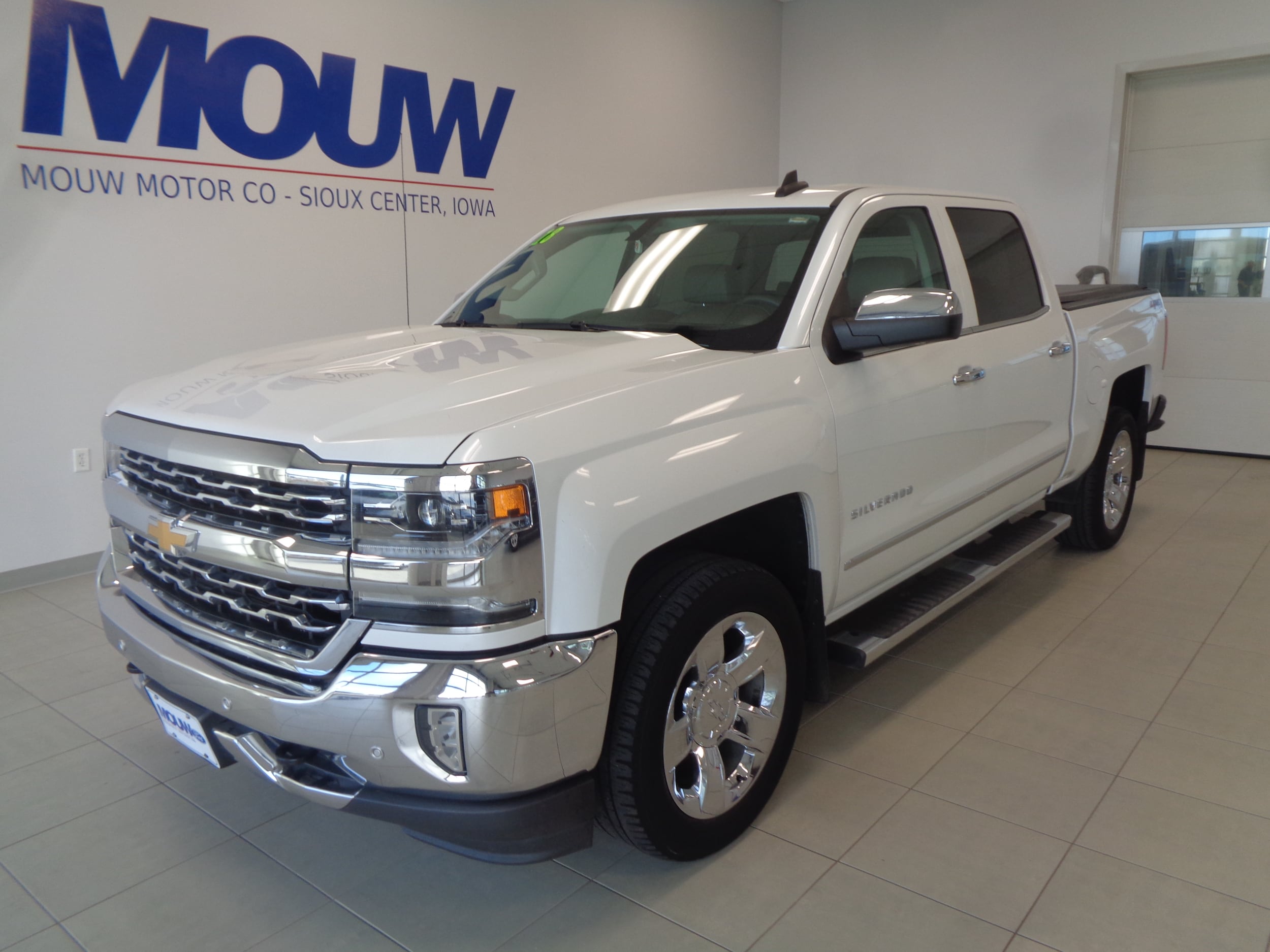 Used 2018 Chevrolet Silverado 1500 LTZ with VIN 3GCUKSEC4JG526414 for sale in Sioux Center, IA