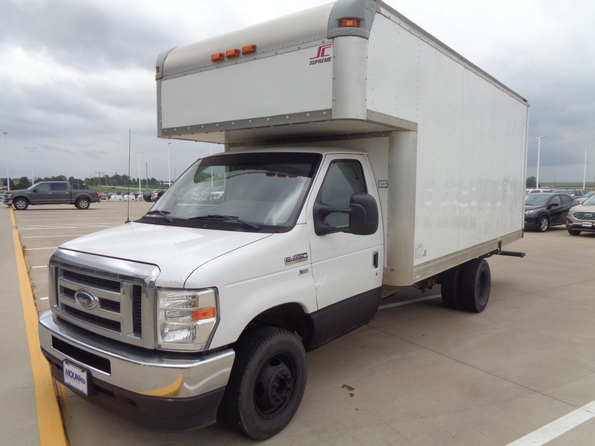 2012 Ford E-350 photo 3
