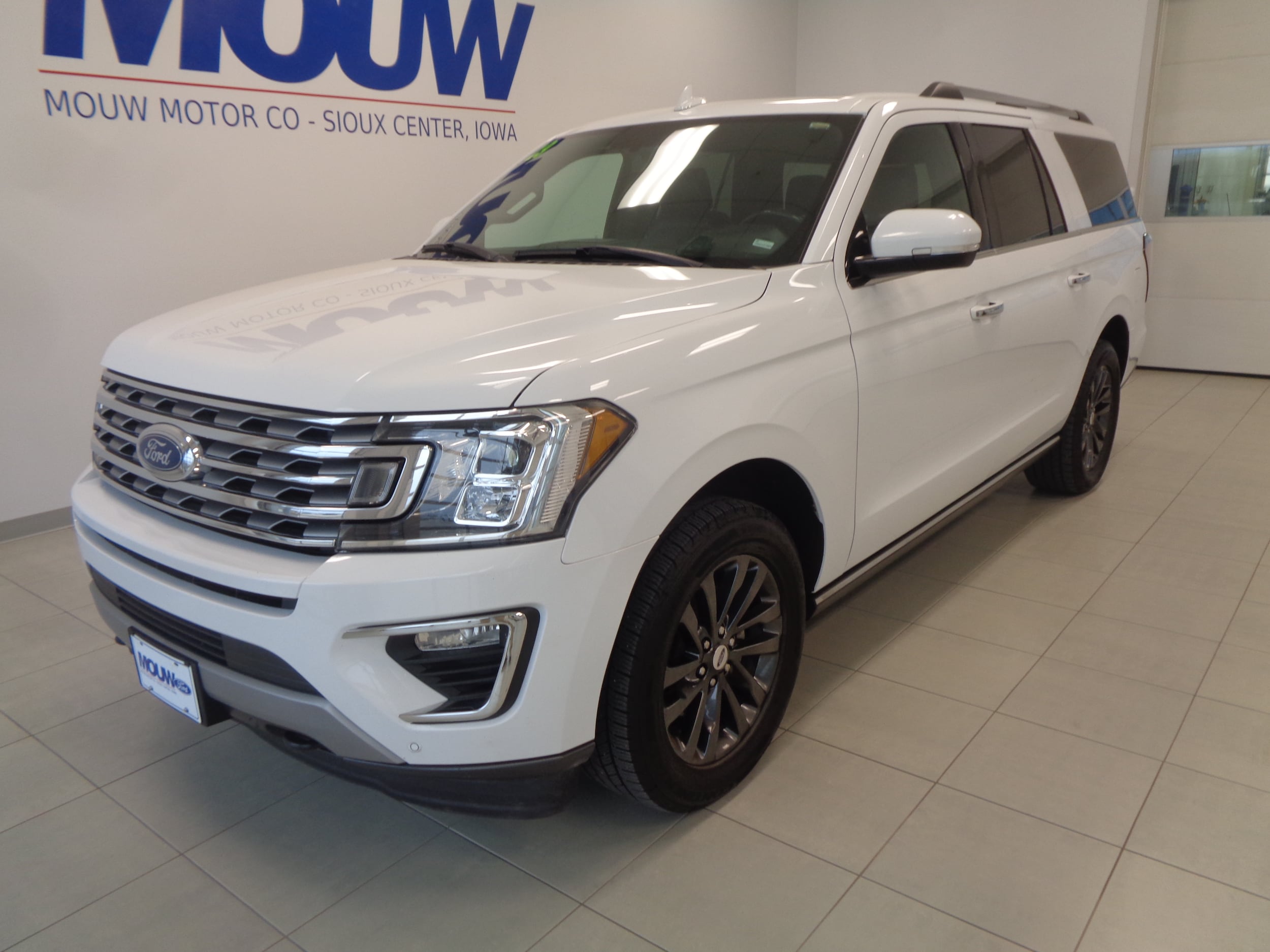 Used 2019 Ford Expedition Limited with VIN 1FMJK2AT4KEA49996 for sale in Sioux Center, IA