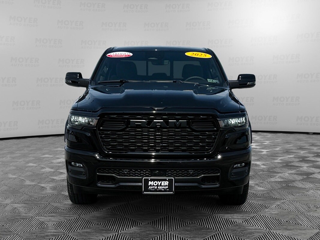 2025 Ram 1500 Big Horn photo 2