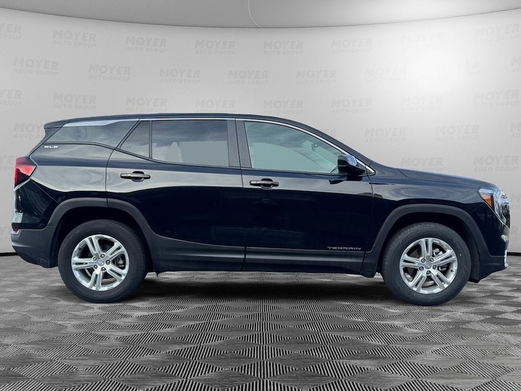 Used 2024 GMC Terrain SLE AWD SLE