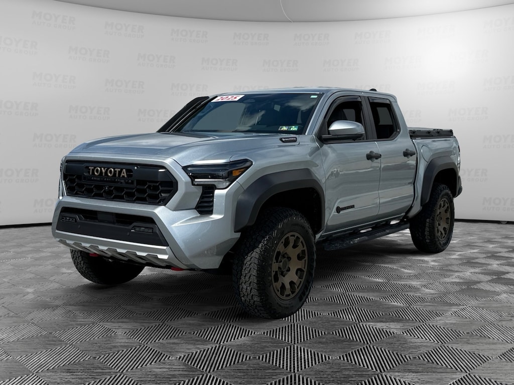 Used 2025 Toyota Tacoma 4WD